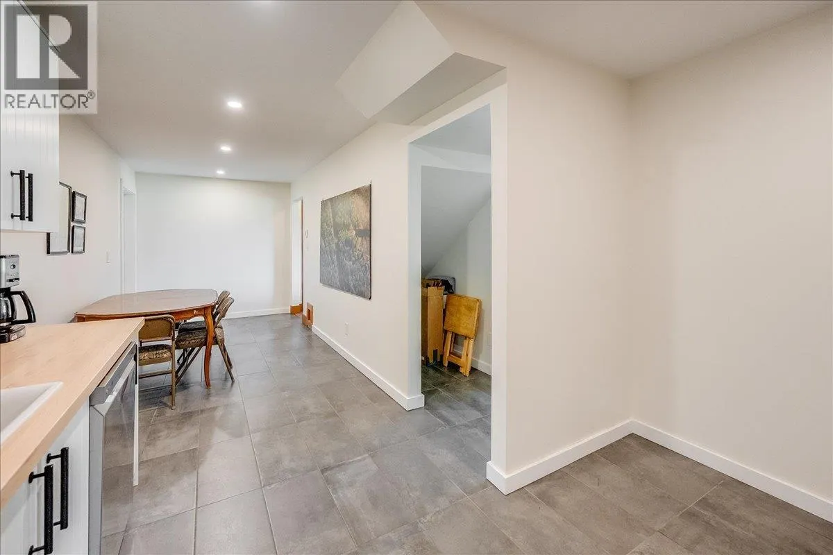 3802 Aaron Road