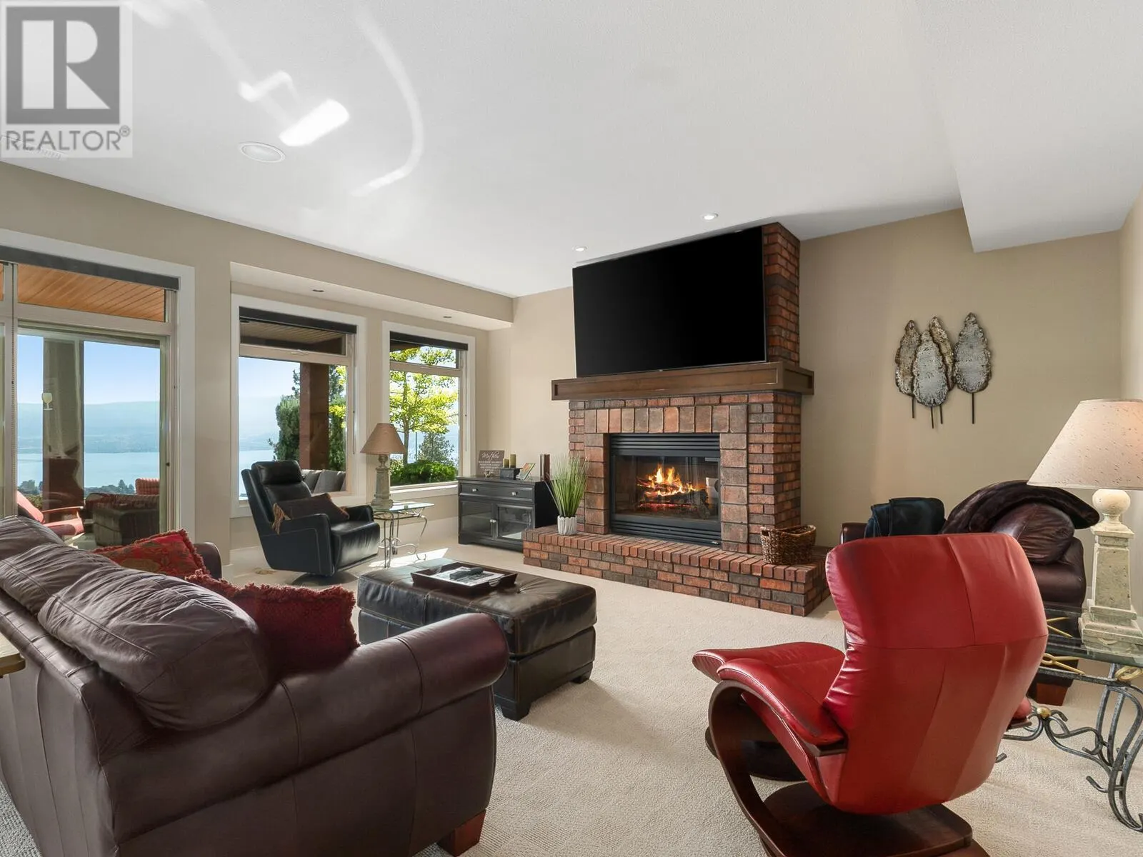 1492 Gregory Road