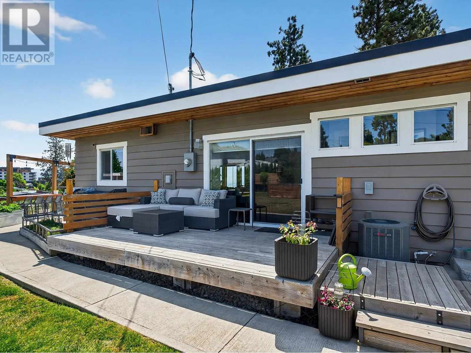 2715 Boucherie Road