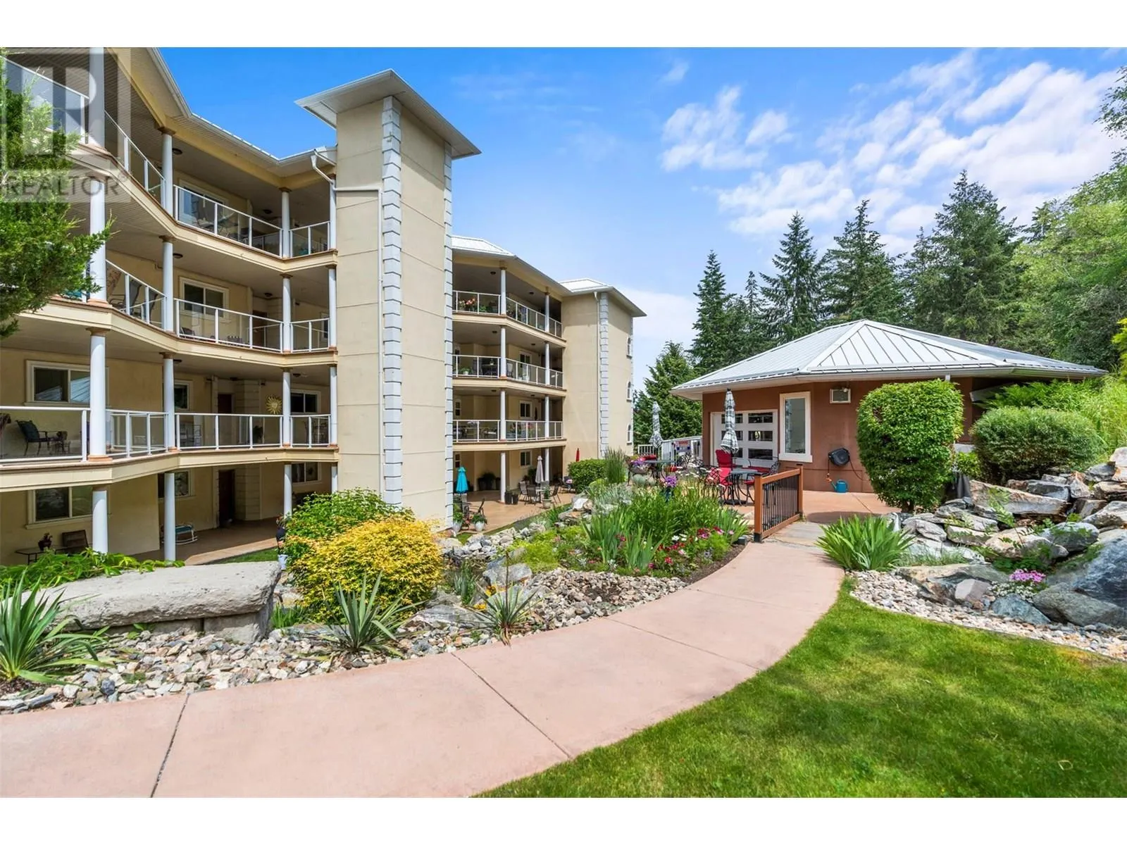 7922 Okanagan Landing Road Unit# 401