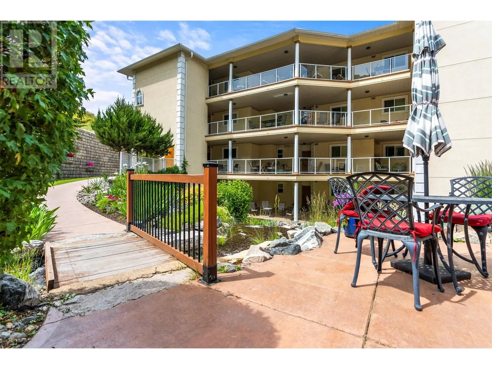 7922 Okanagan Landing Road Unit# 401
