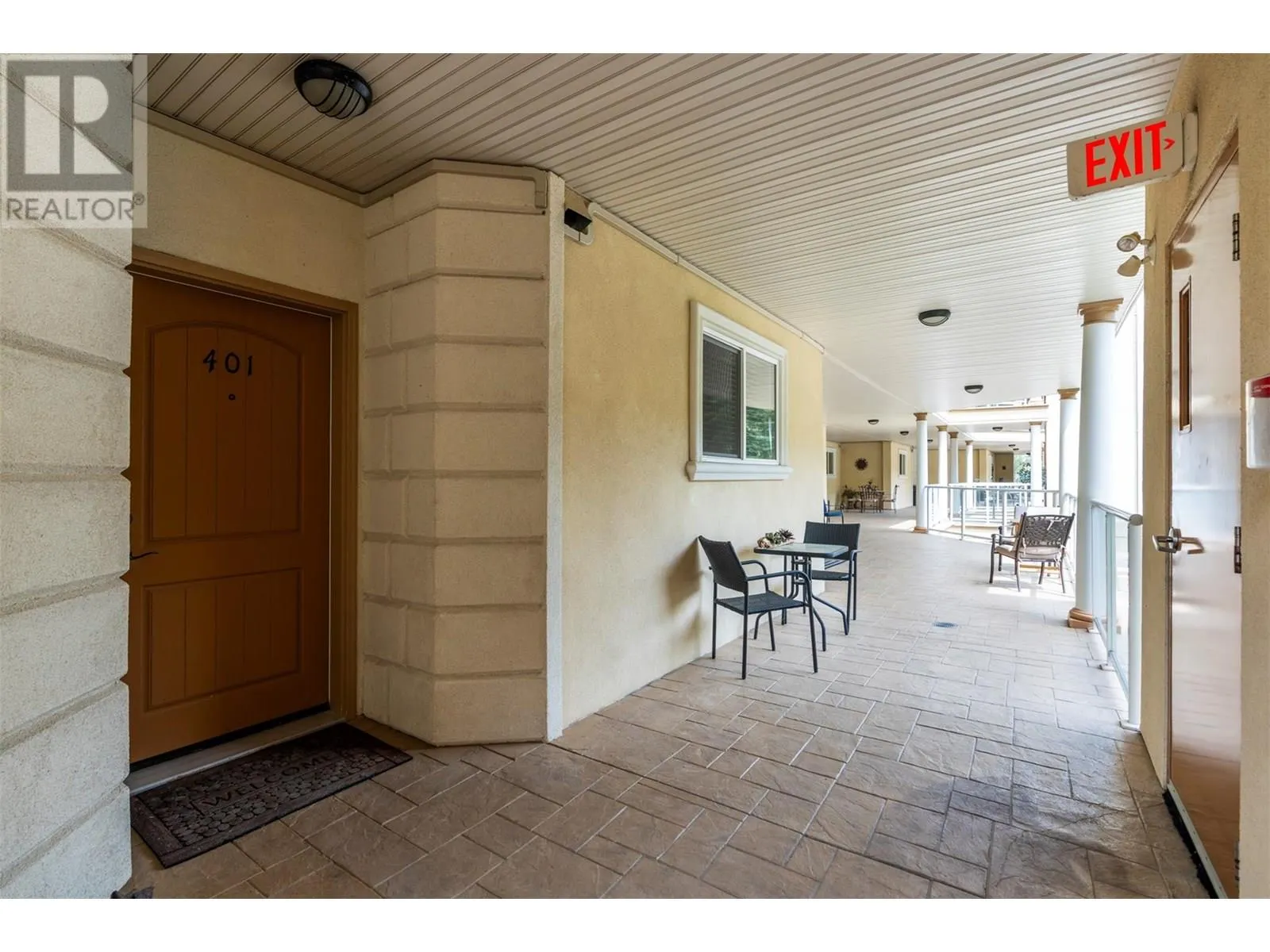 7922 Okanagan Landing Road Unit# 401