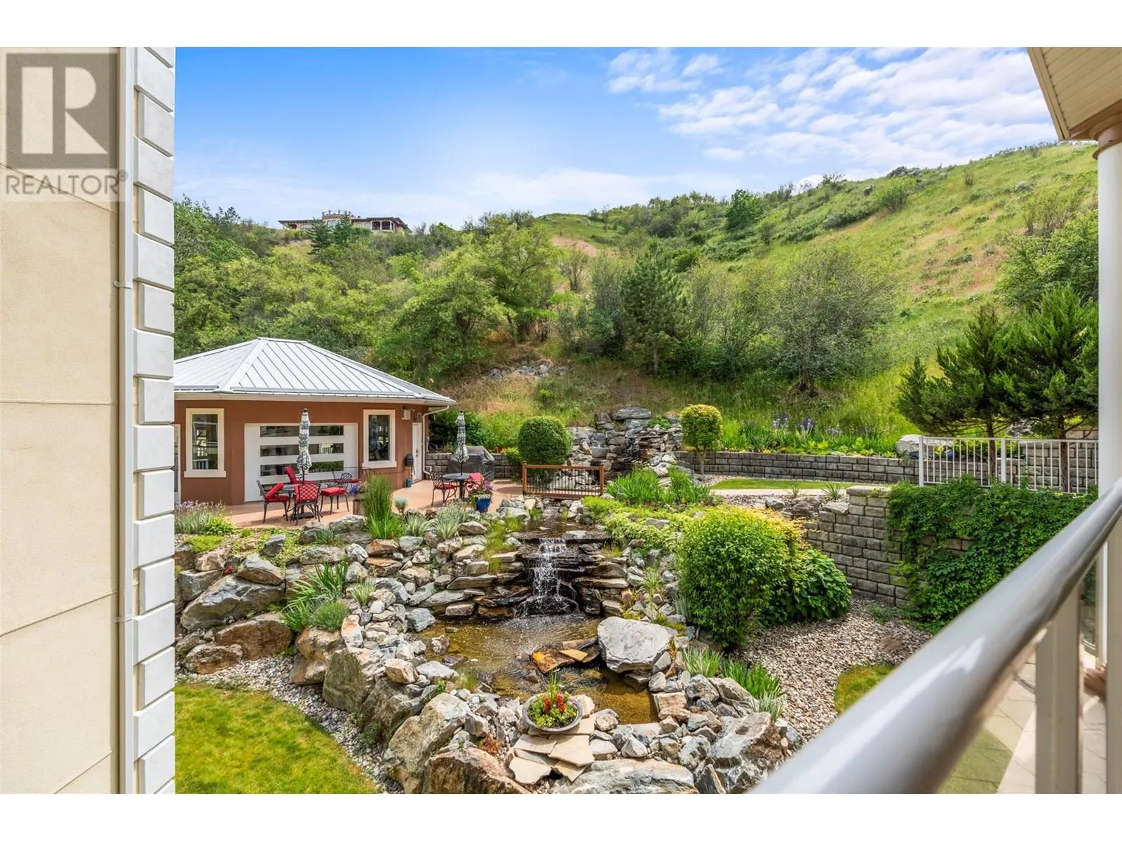 7922 Okanagan Landing Road Unit# 401