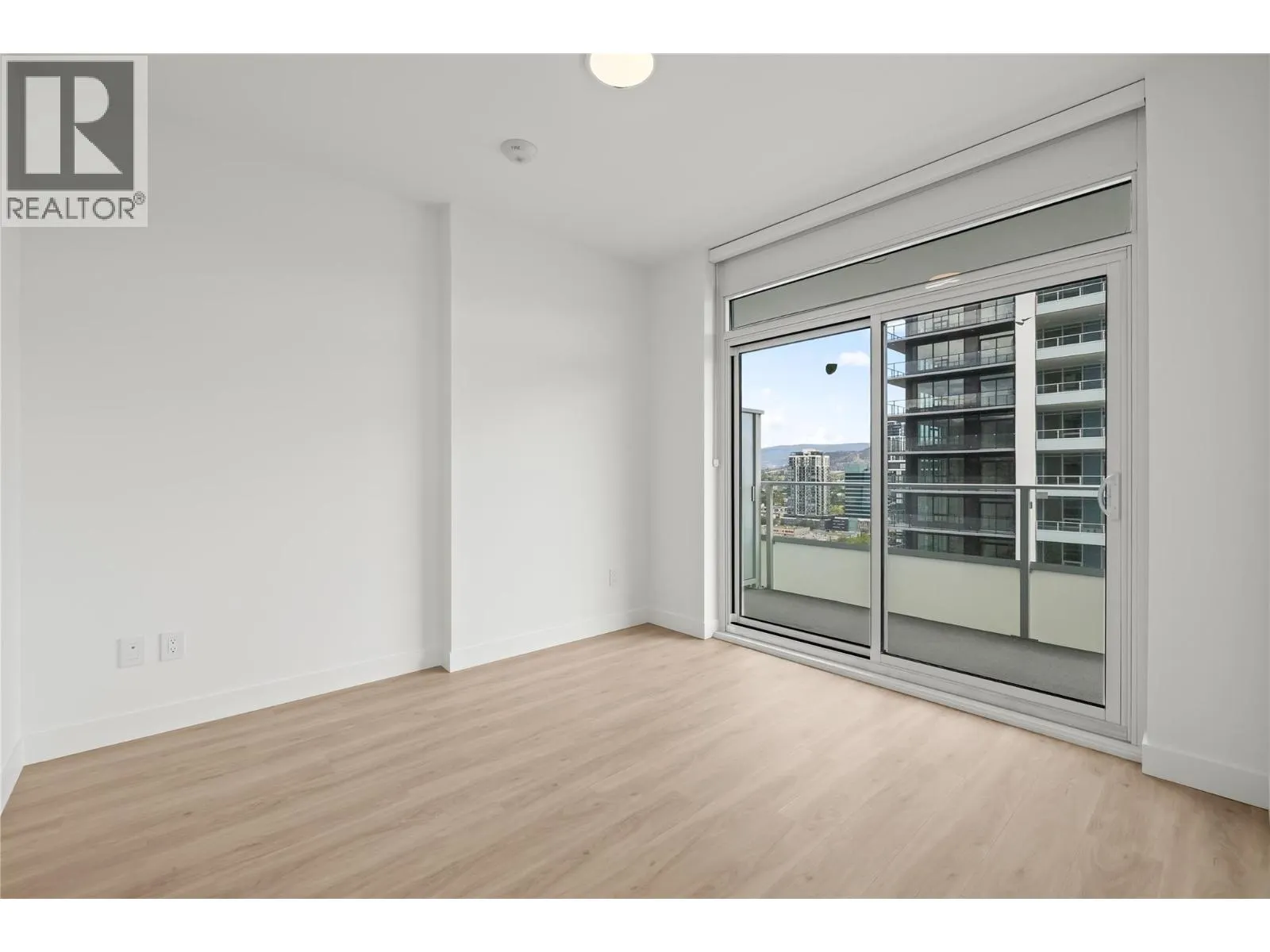 238 Leon Avenue Unit# 1704
