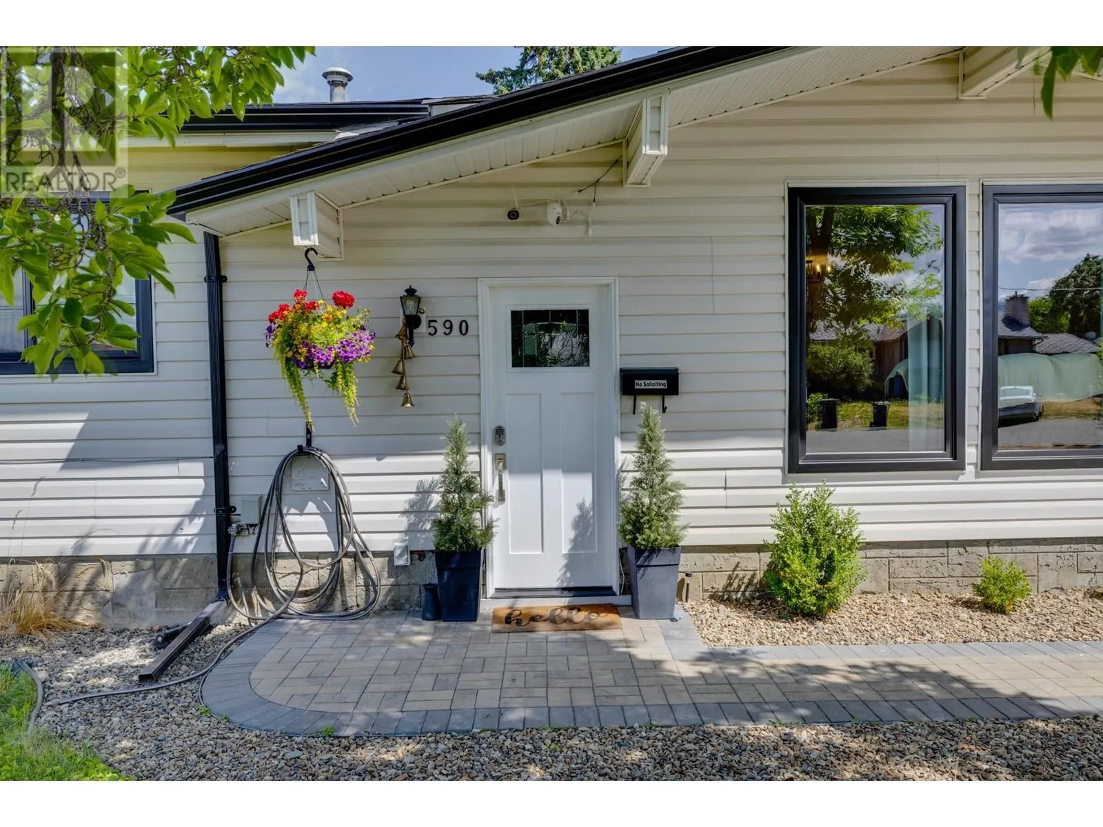 590 Jaschinsky Road