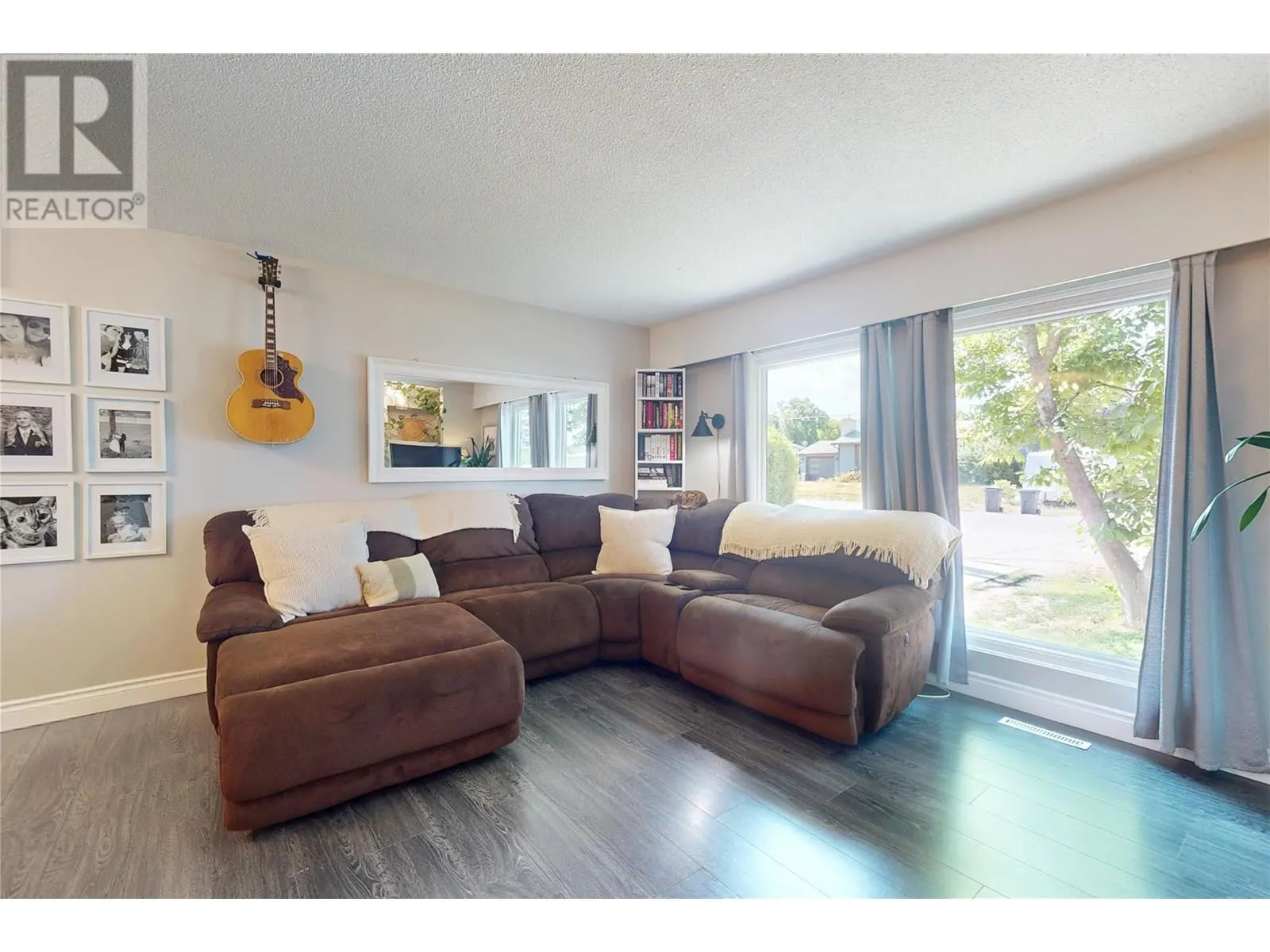 590 Jaschinsky Road