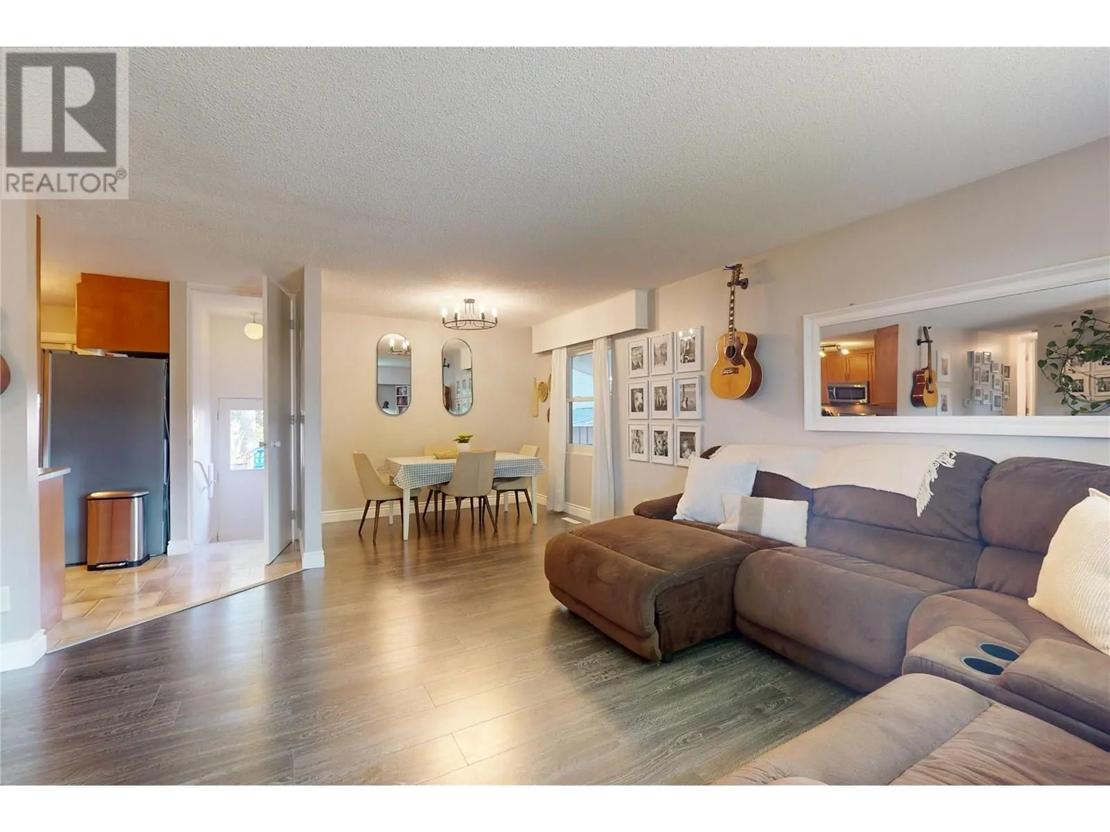 590 Jaschinsky Road