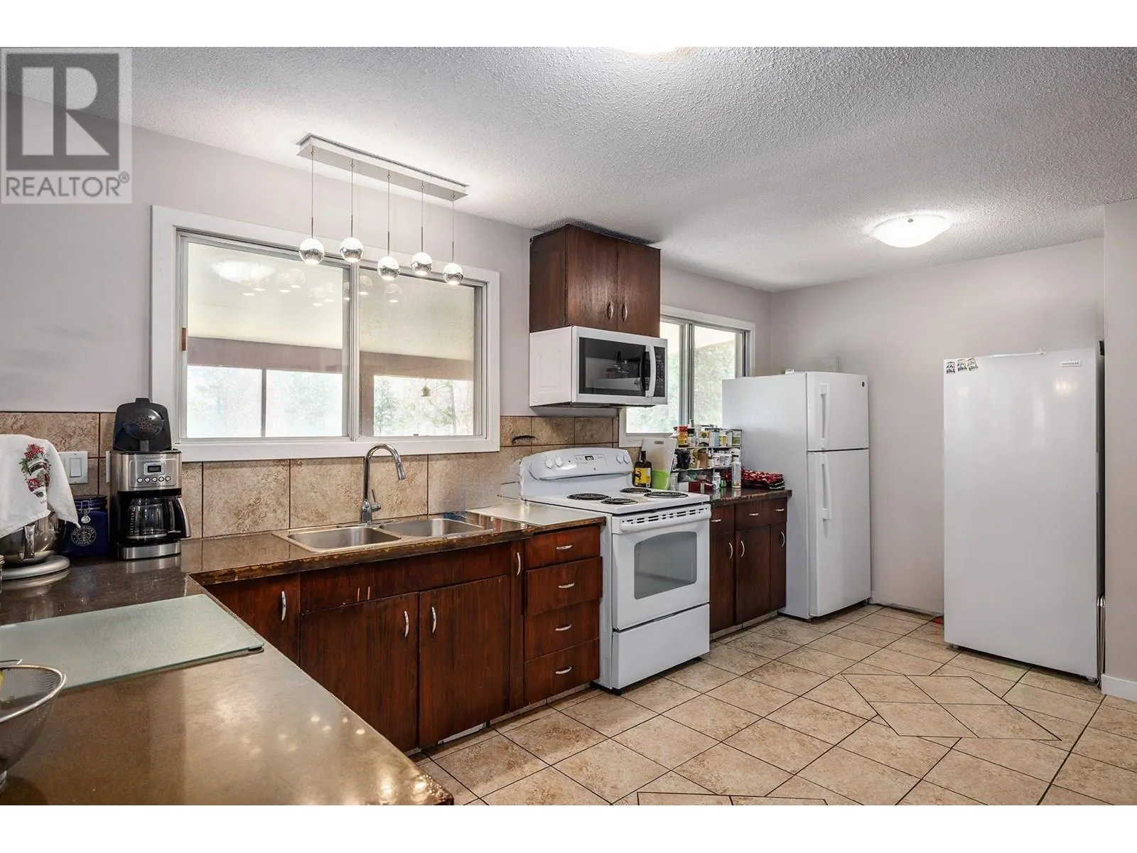 11175 Pretty Road