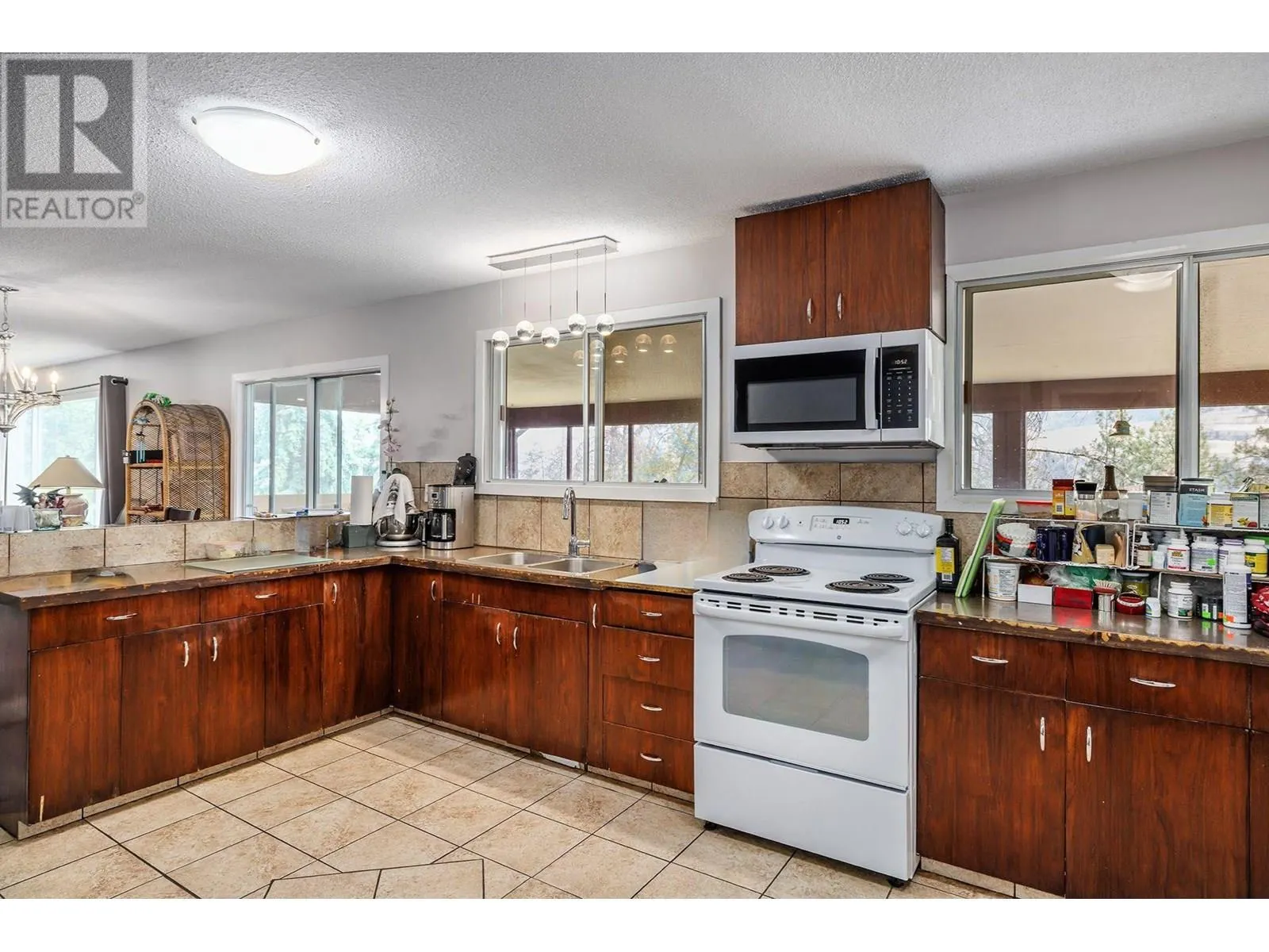 11175 Pretty Road
