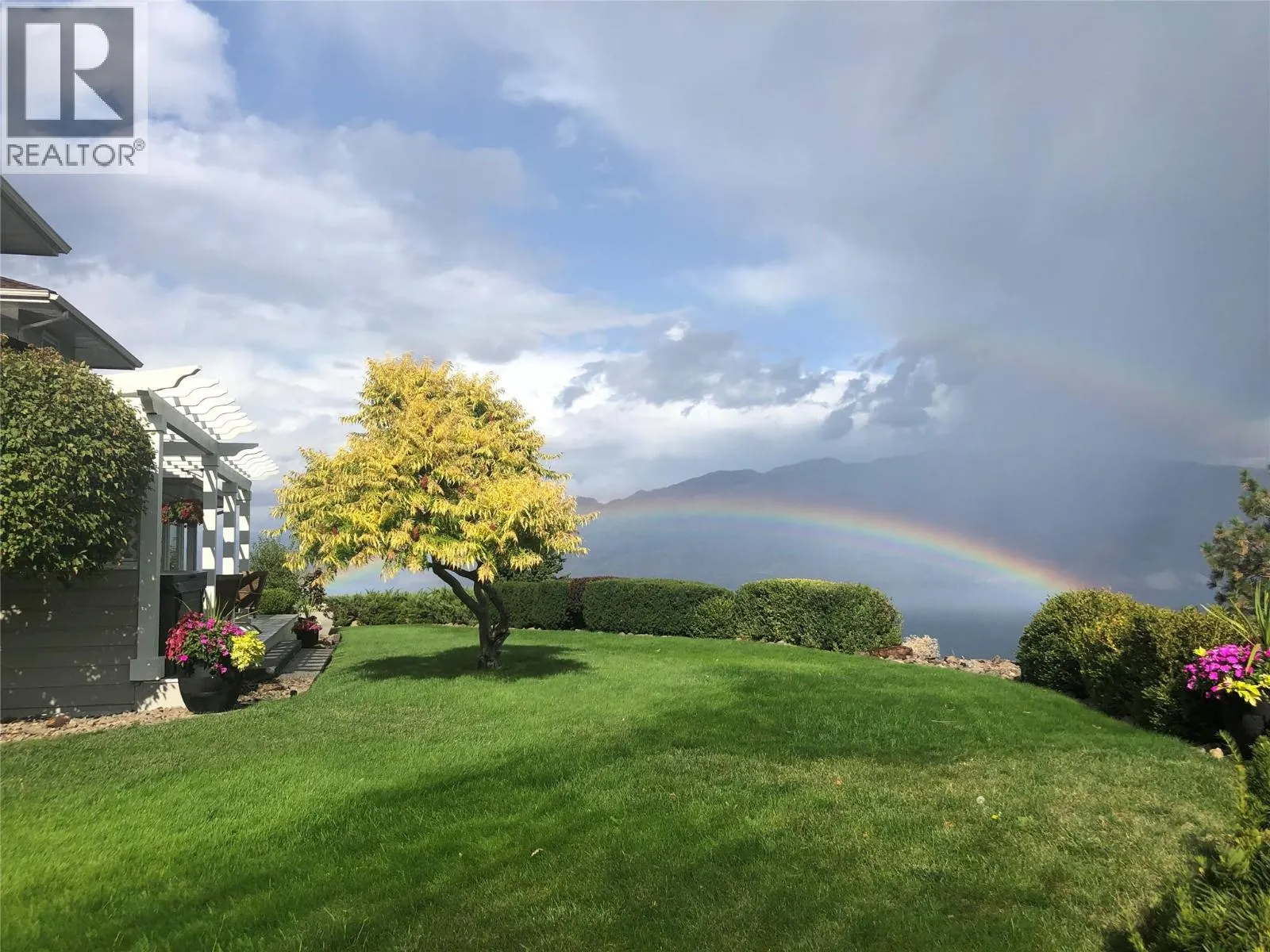 118 SUMAC RIDGE Drive