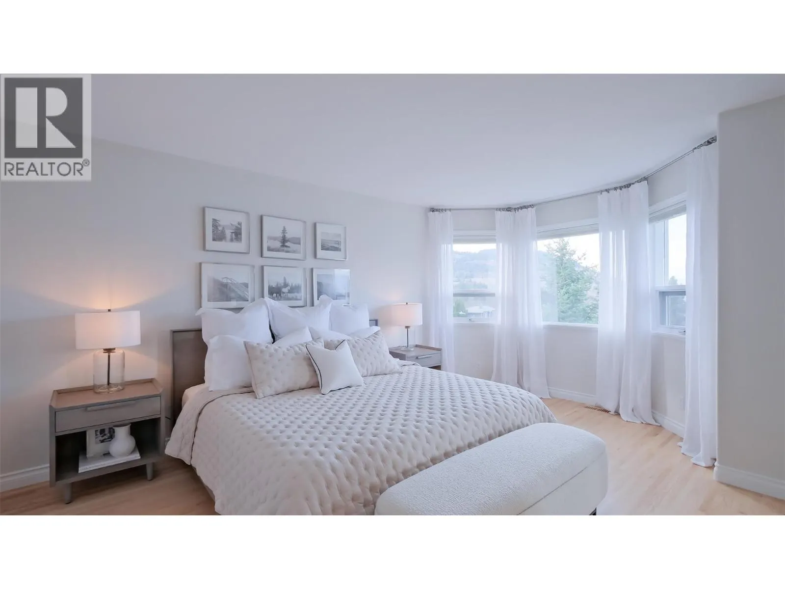 118 SUMAC RIDGE Drive