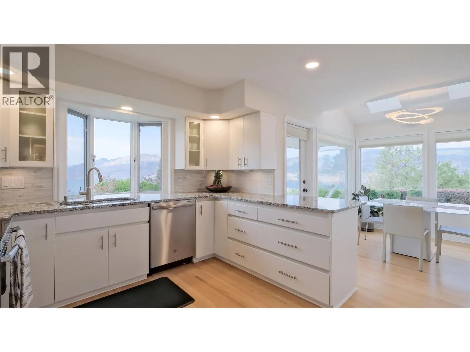 118 SUMAC RIDGE Drive
