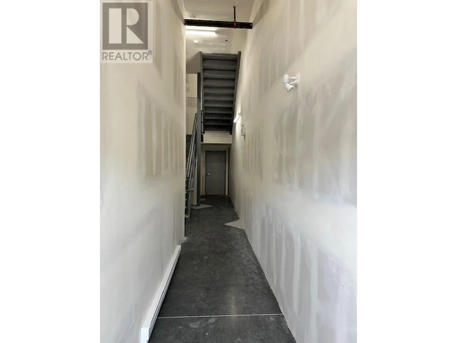 2045 Matrix Crescent Unit# 150