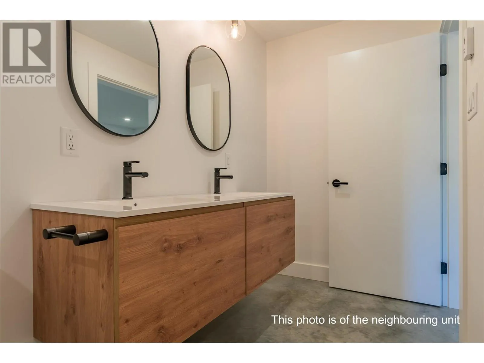 518 Robson Street Unit# B