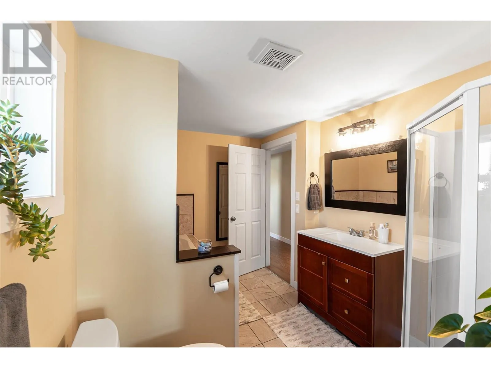 1860 Boucherie Road Unit# 3