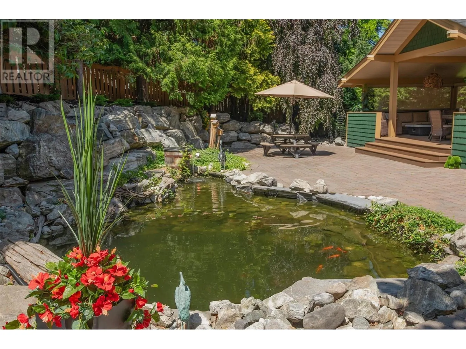 5127 Luckett Court
