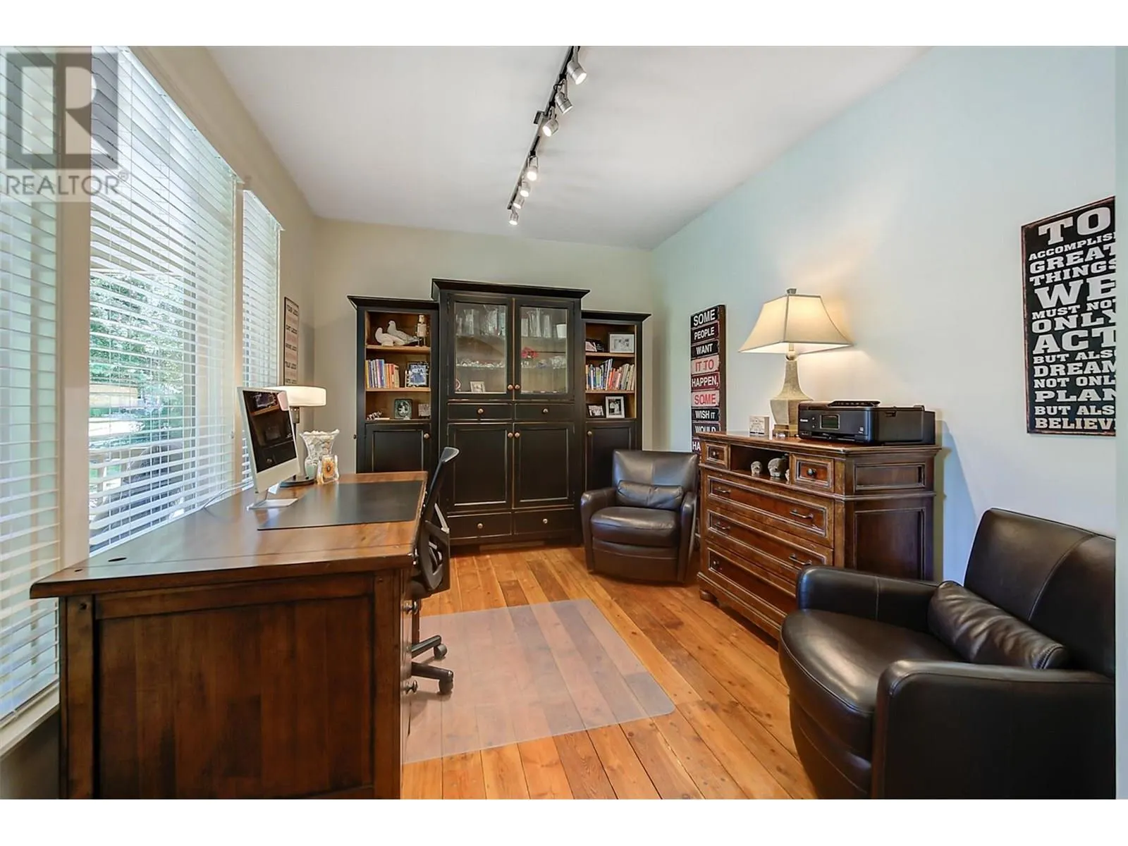 5127 Luckett Court