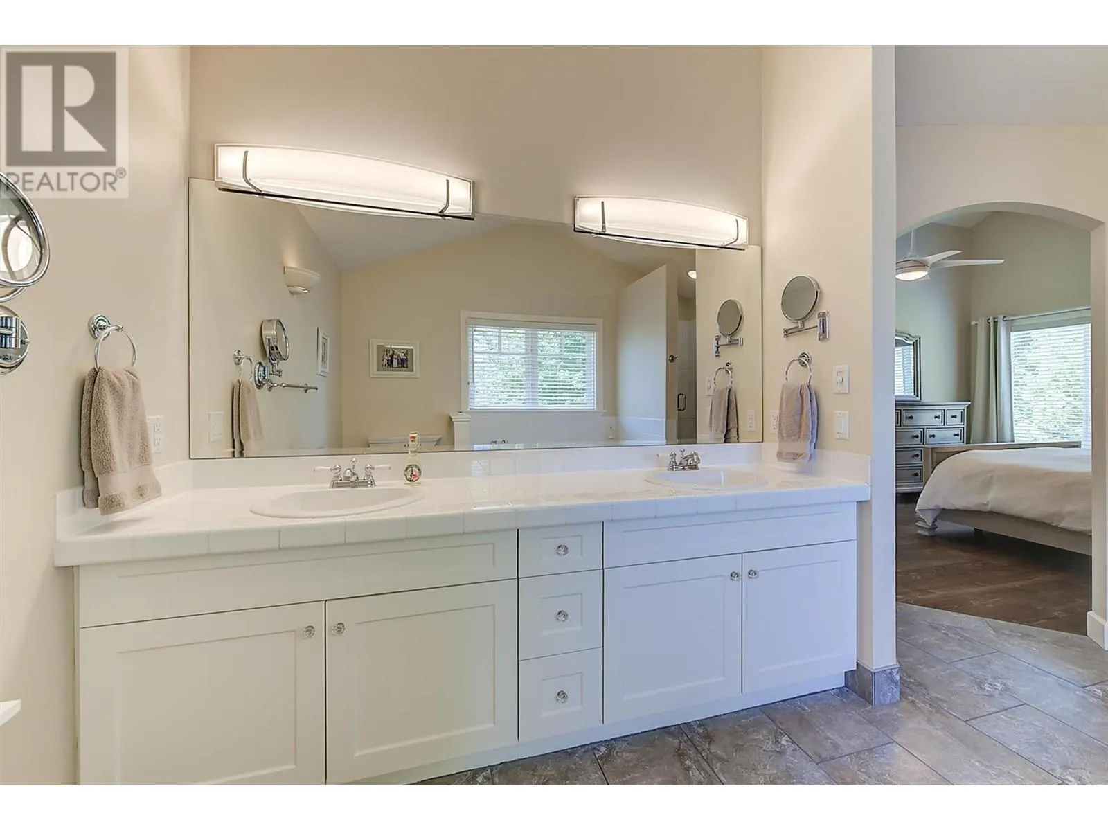 5127 Luckett Court