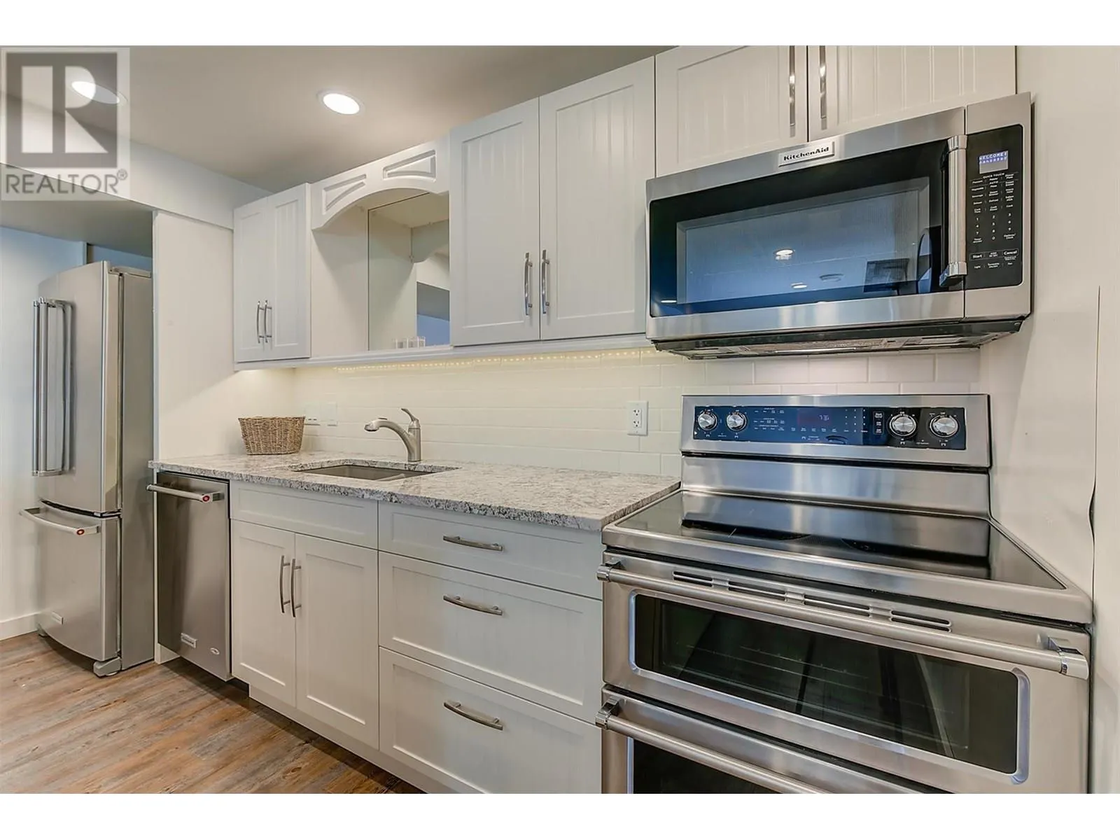 5127 Luckett Court