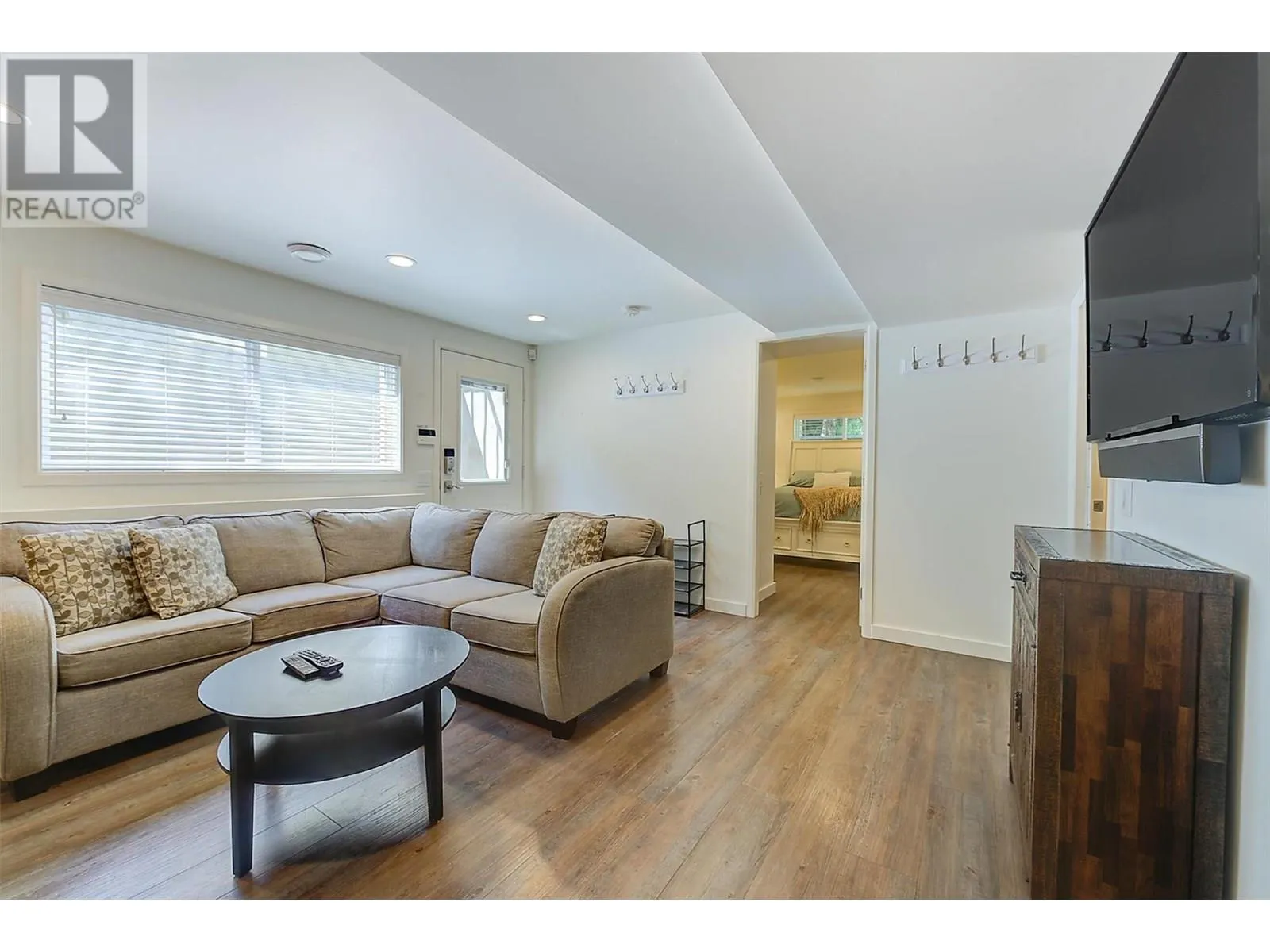 5127 Luckett Court