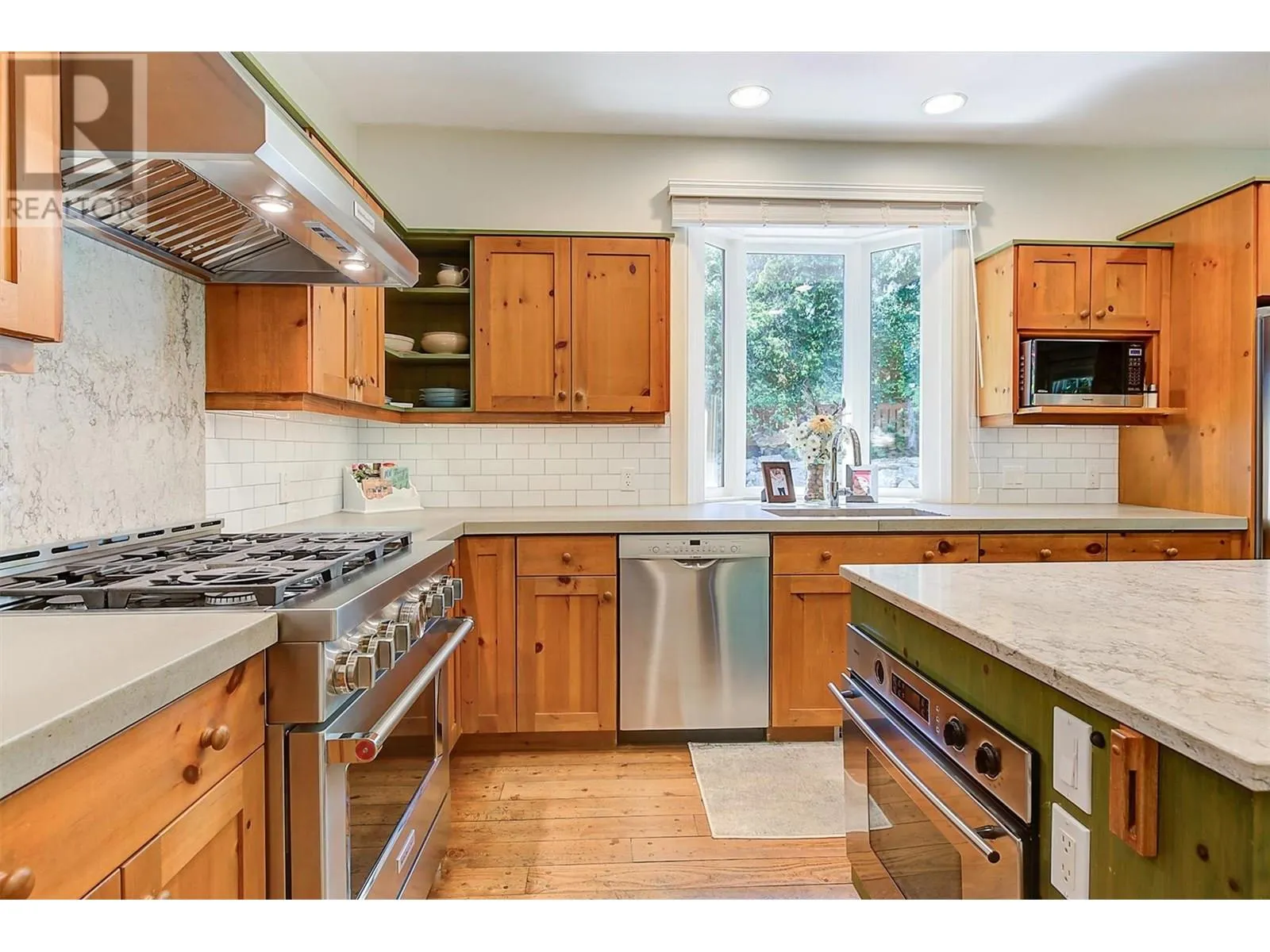 5127 Luckett Court