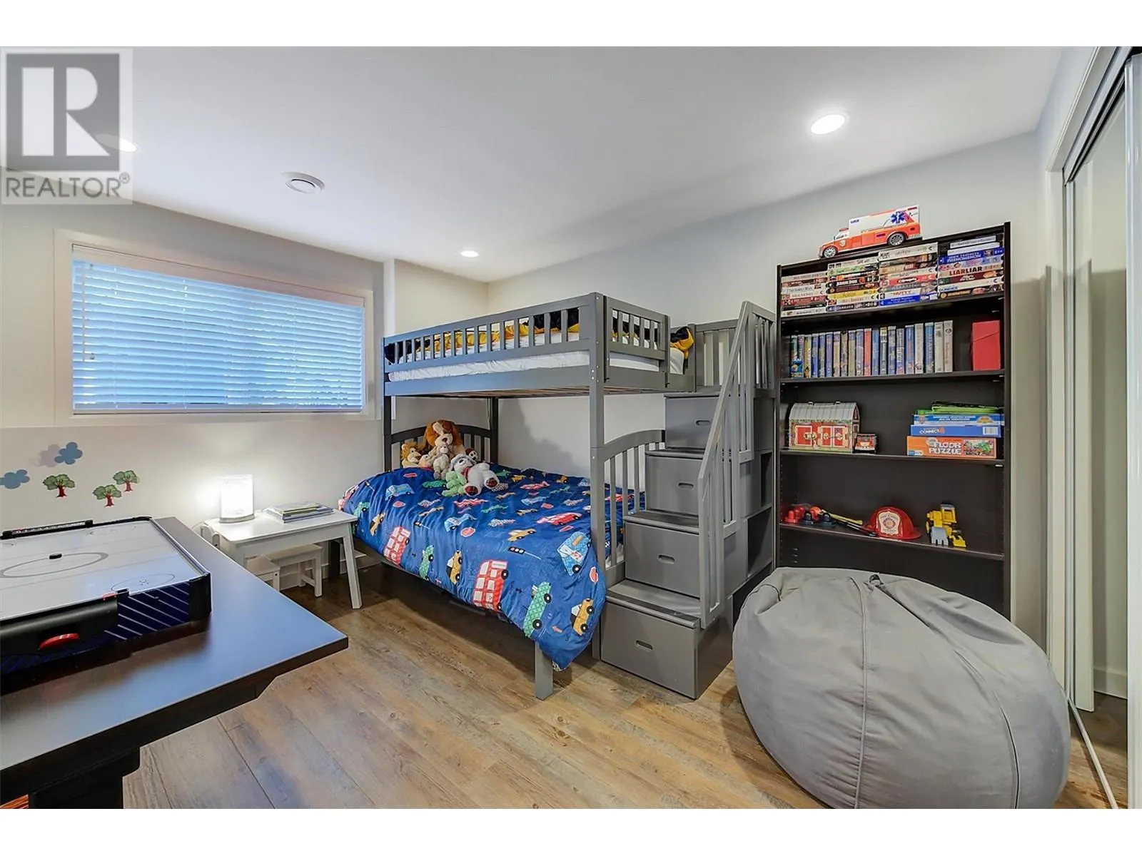 5127 Luckett Court
