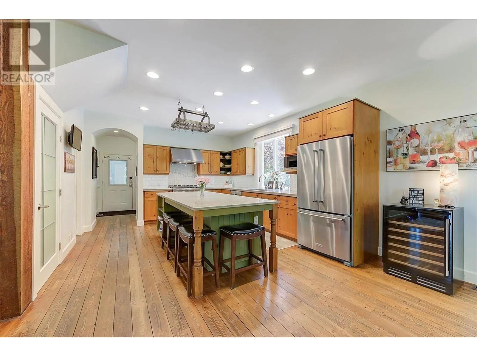 5127 Luckett Court