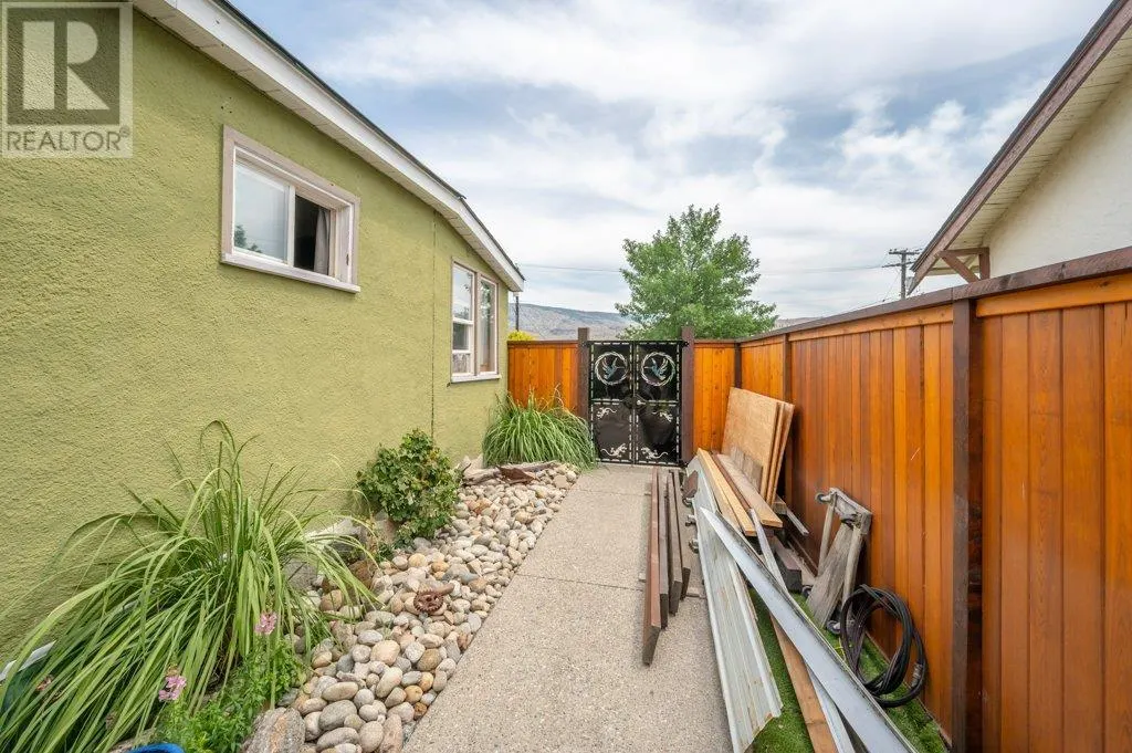 6130 Kootenay Street