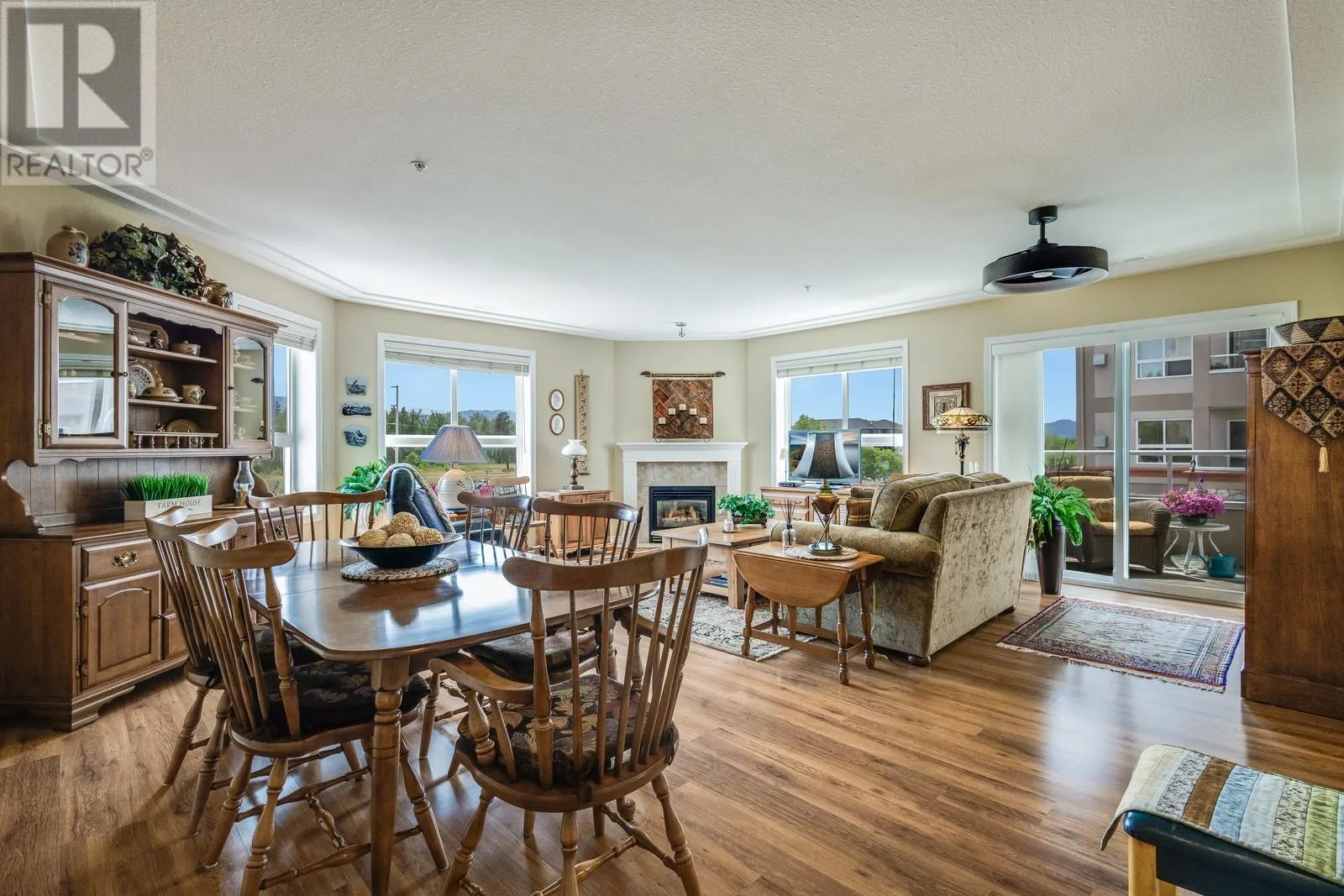 1966 Durnin Road Unit# 302