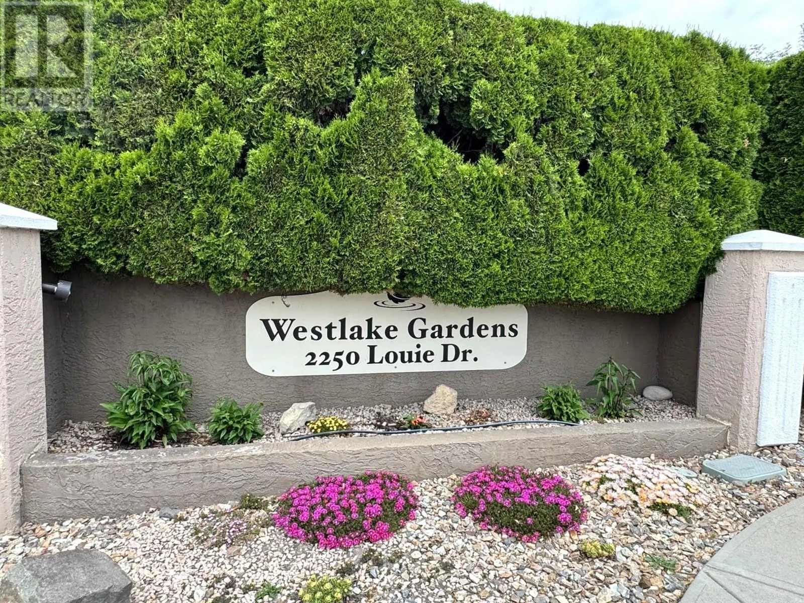 2250 Louie Drive Unit# 17
