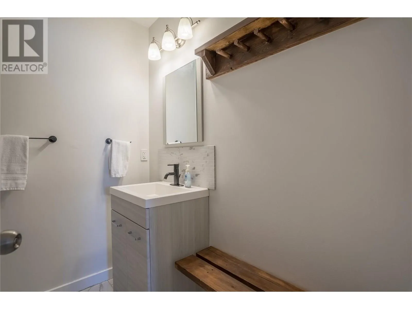 7375 Porcupine Road Unit# B6 Lot# 13