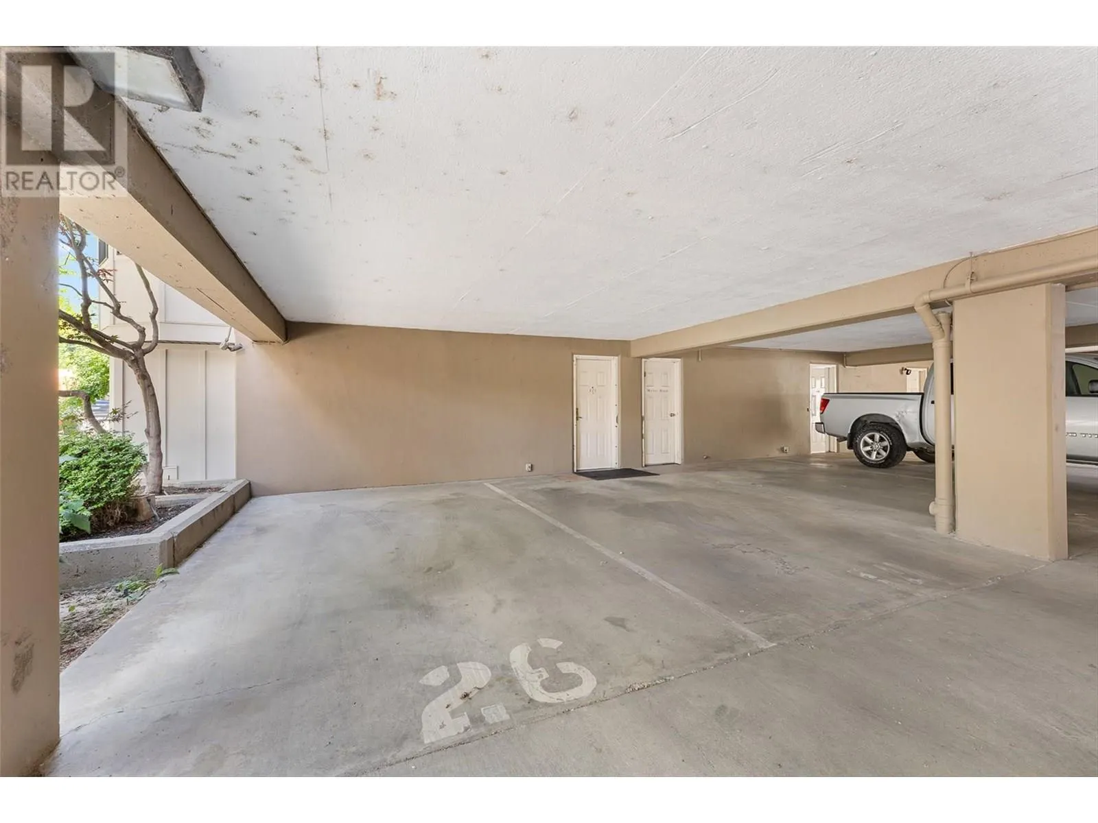 420 West Avenue