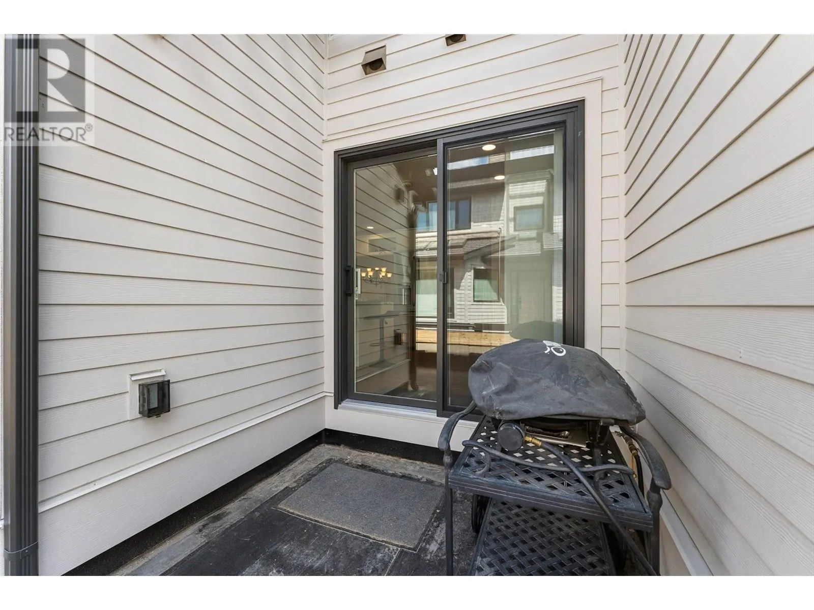 420 West Avenue