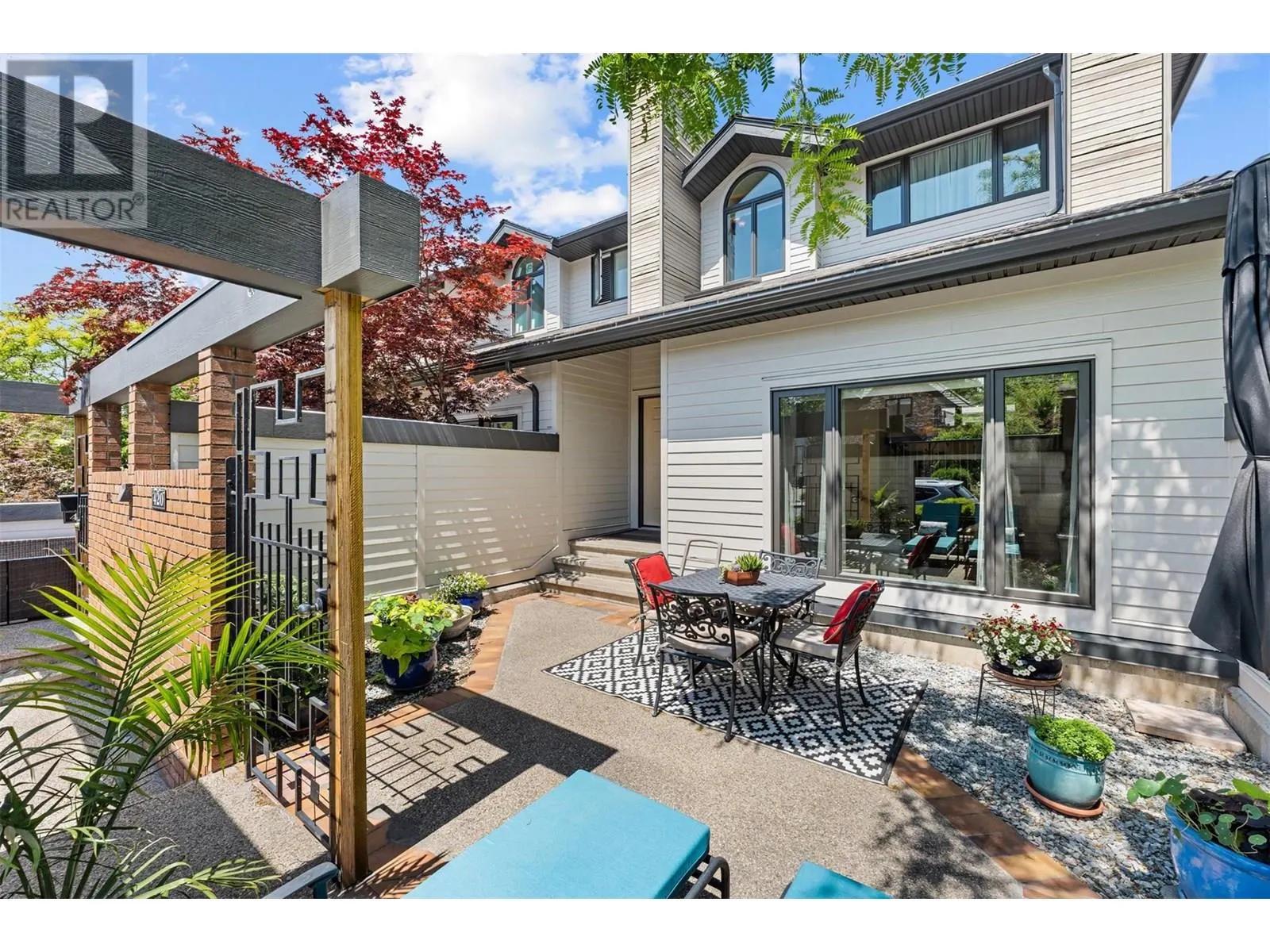 420 West Avenue