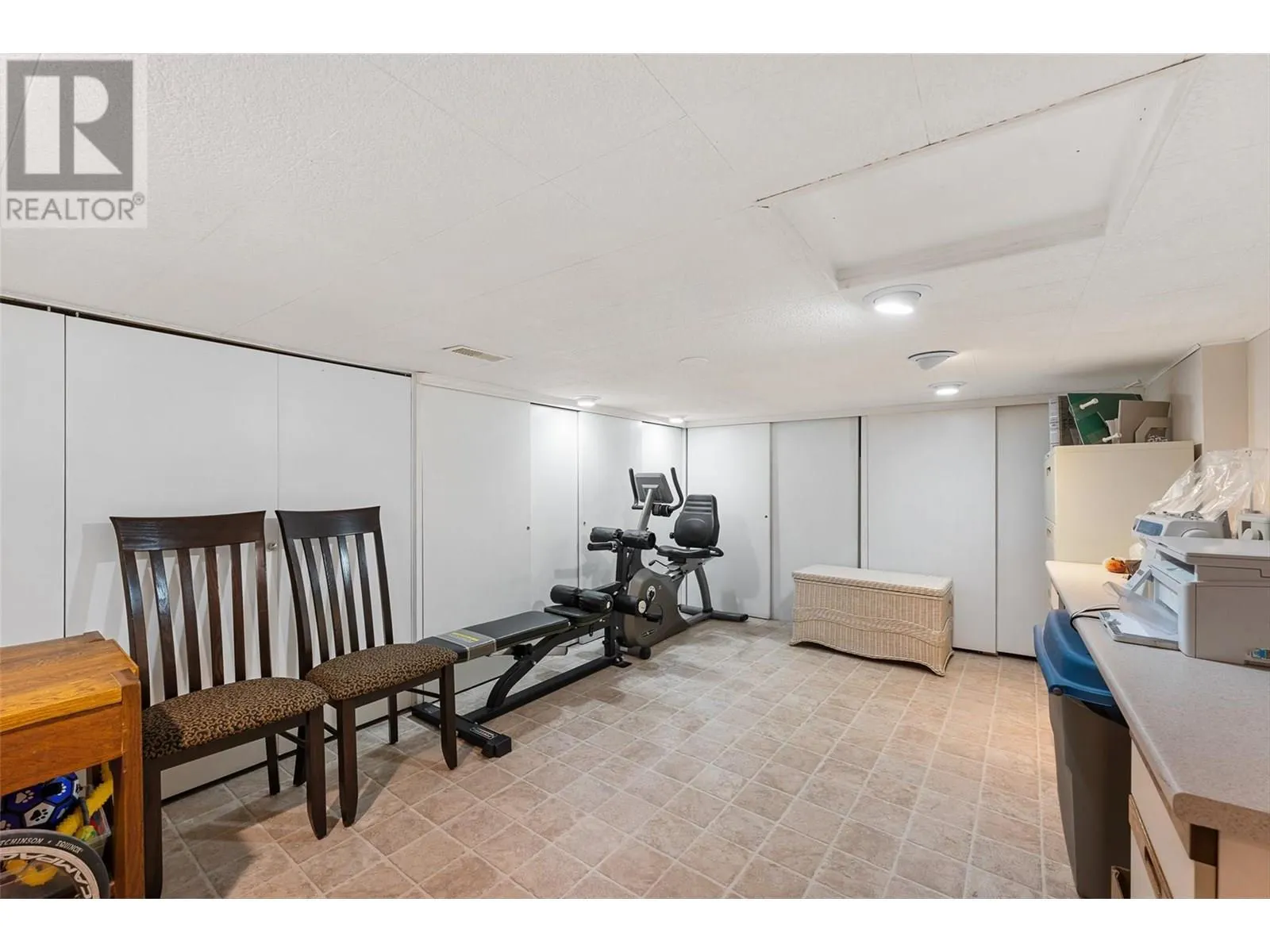 420 West Avenue