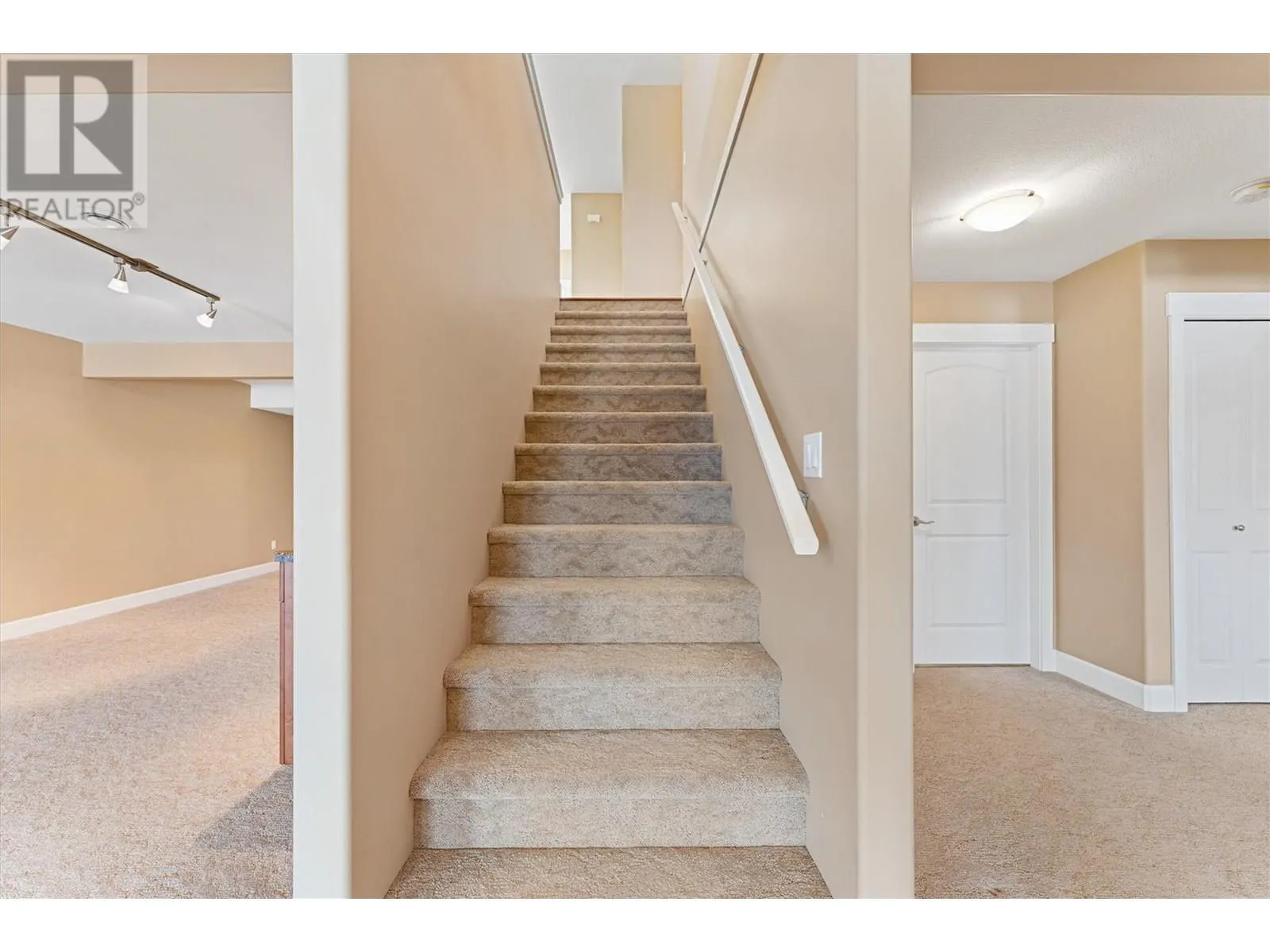 4035 Gellatly Road Unit# 286