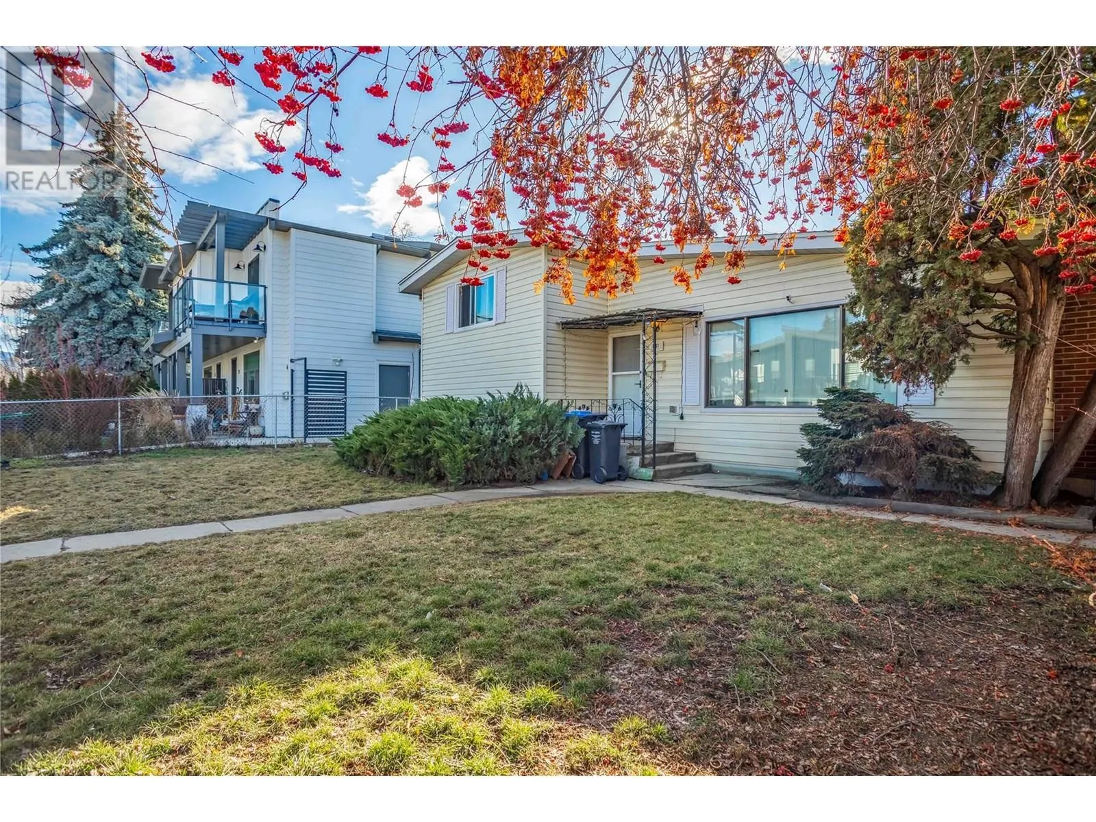 841 & 843 Martin Avenue