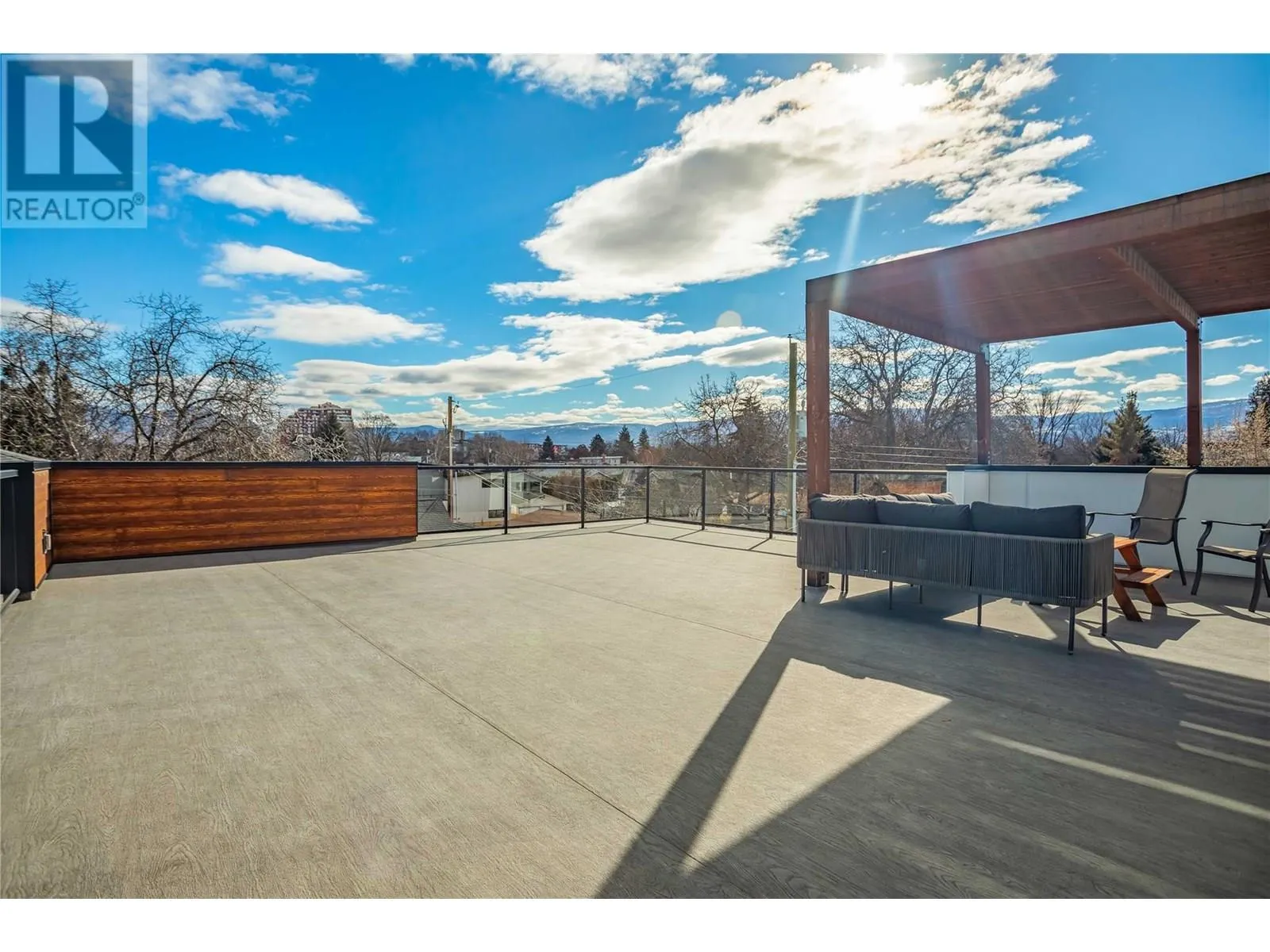 841 & 843 Martin Avenue