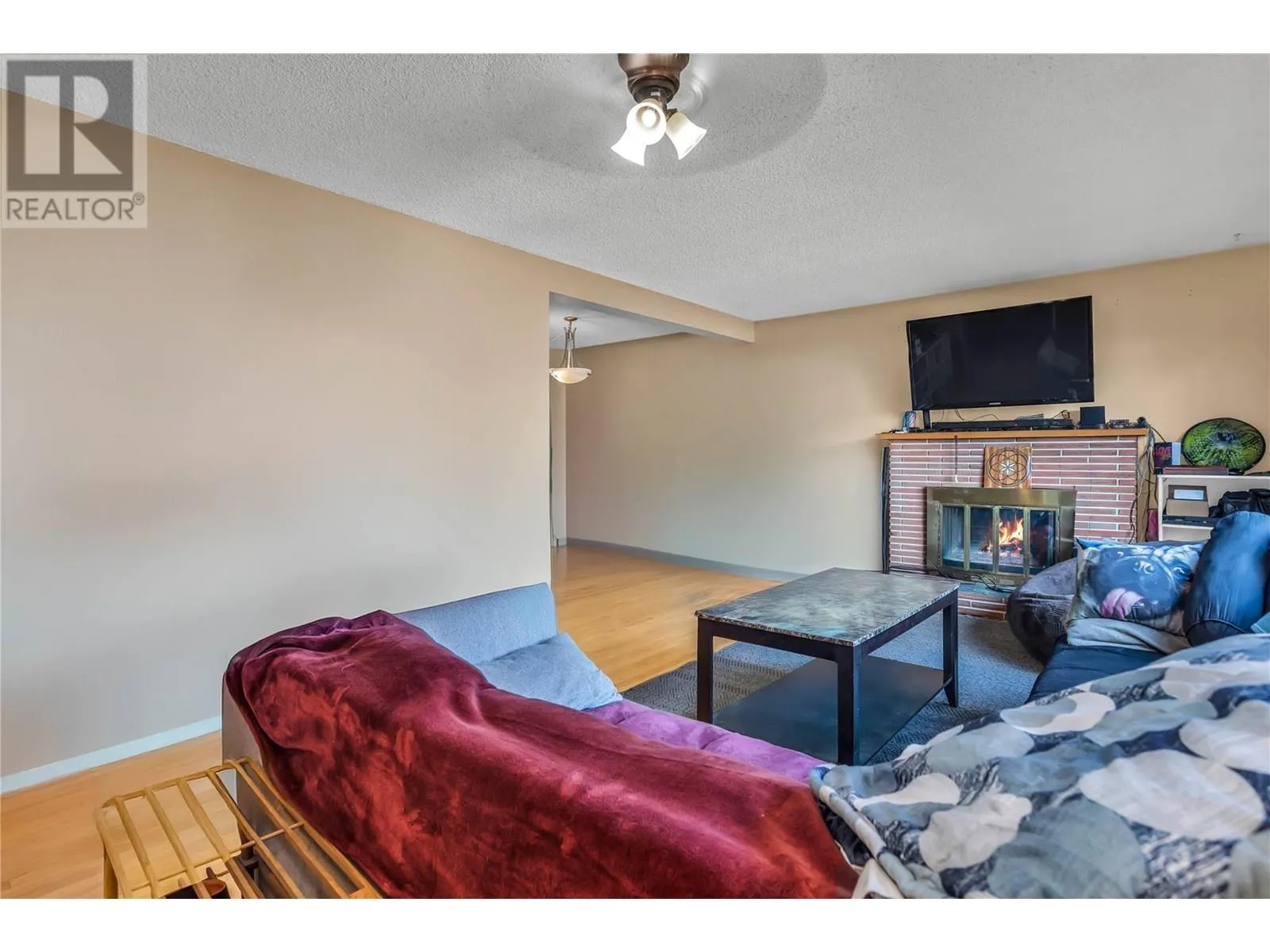 841 & 843 Martin Avenue