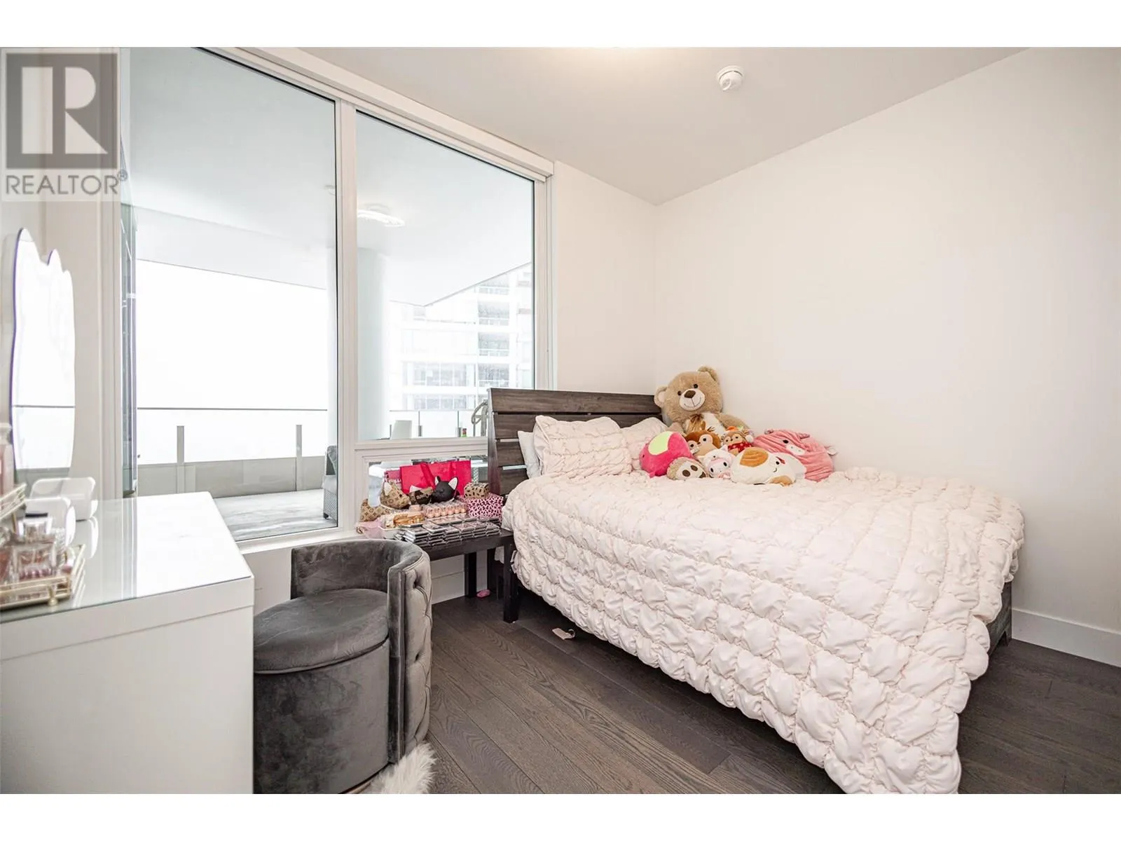 1181 Sunset Drive Unit# 1902