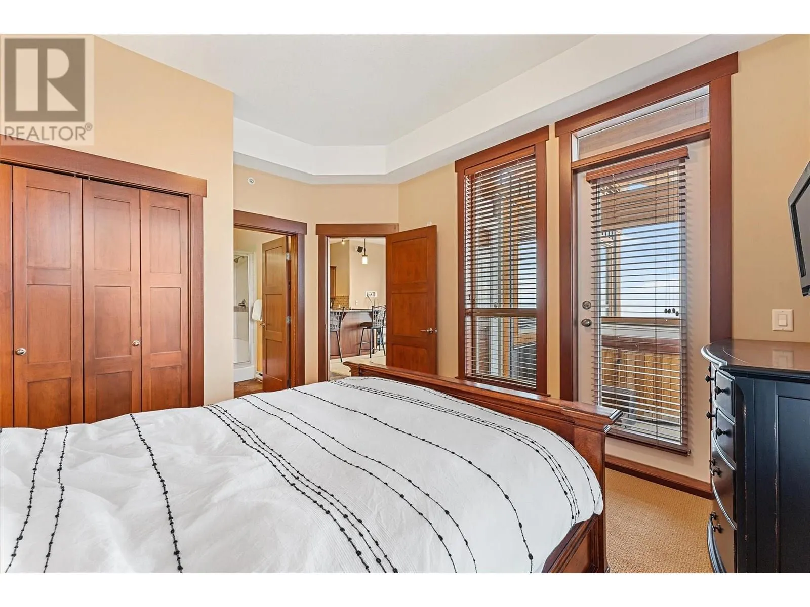 375 Raven Ridge Road Unit# 404