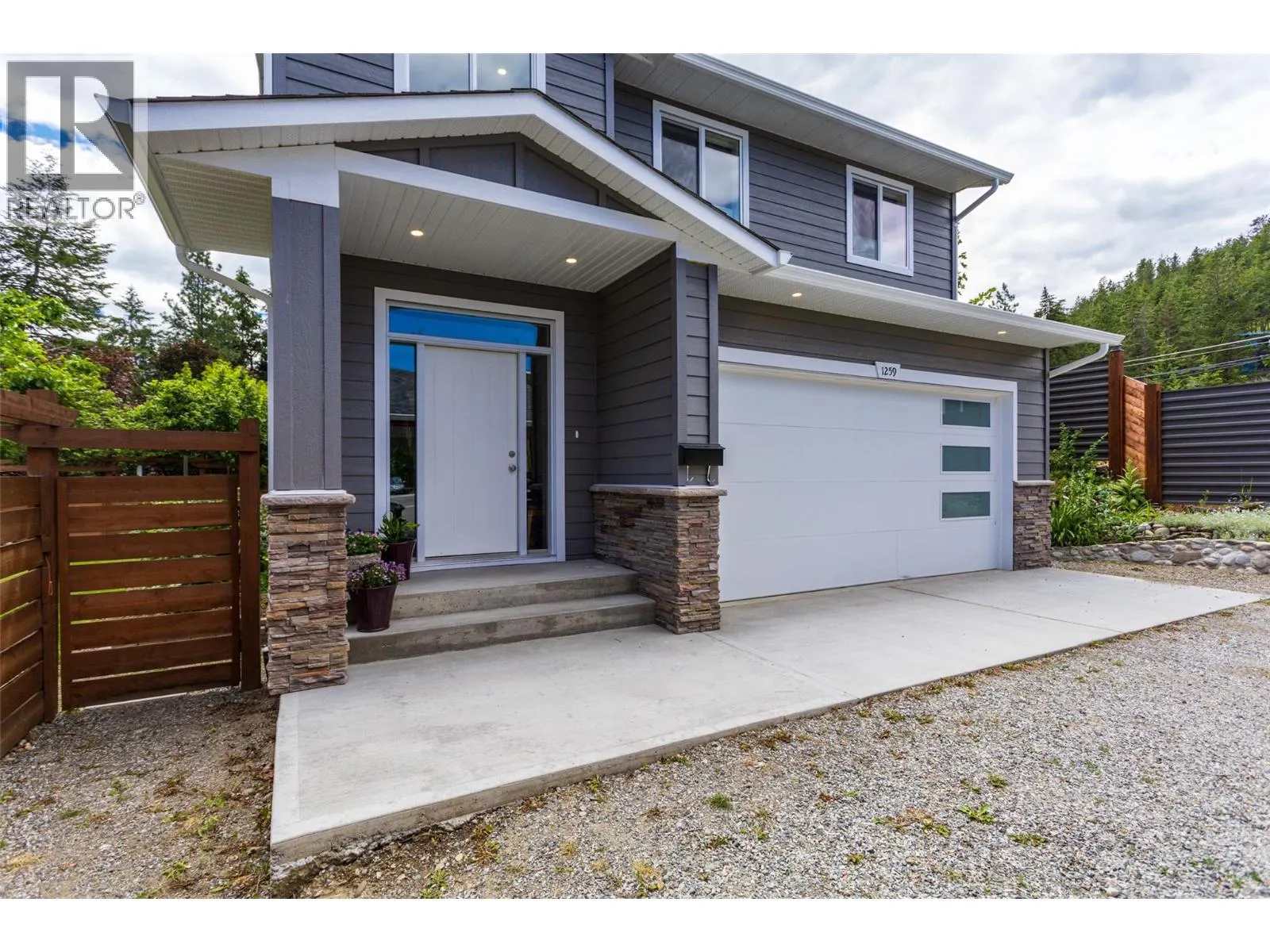 1259 Rio Drive