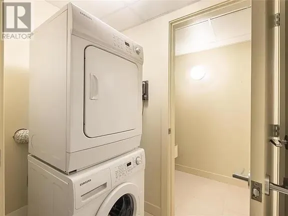 7343 Okanagan Landing Road Unit# 2204