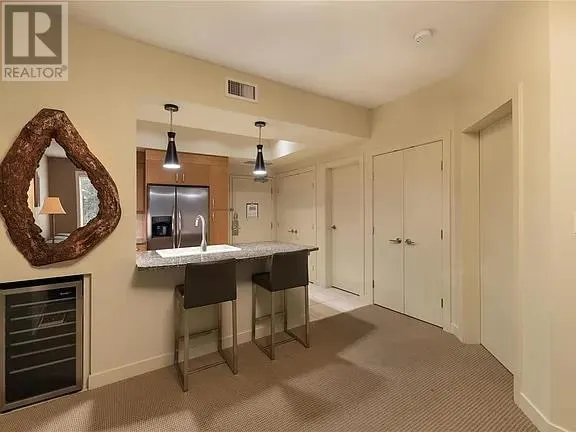 7343 Okanagan Landing Road Unit# 2204