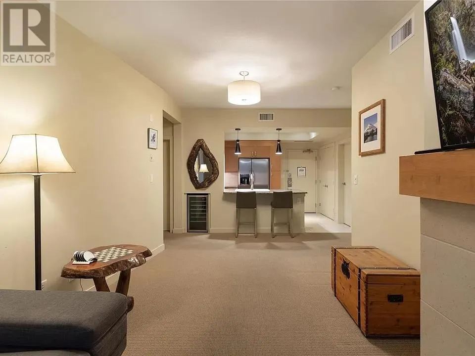 7343 Okanagan Landing Road Unit# 2204