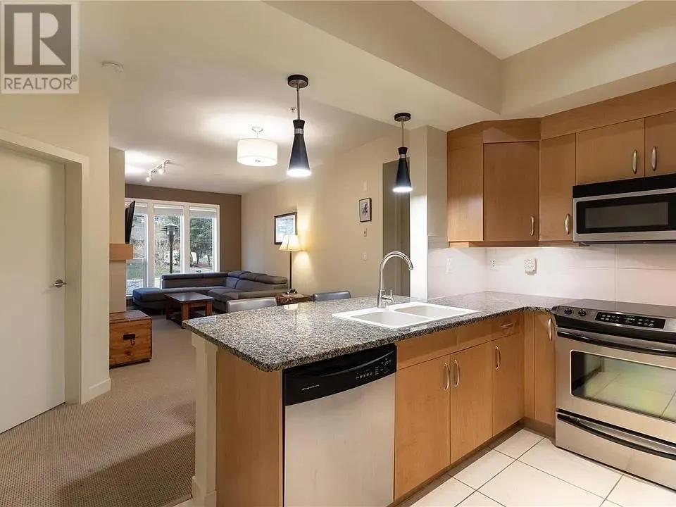 7343 Okanagan Landing Road Unit# 2204