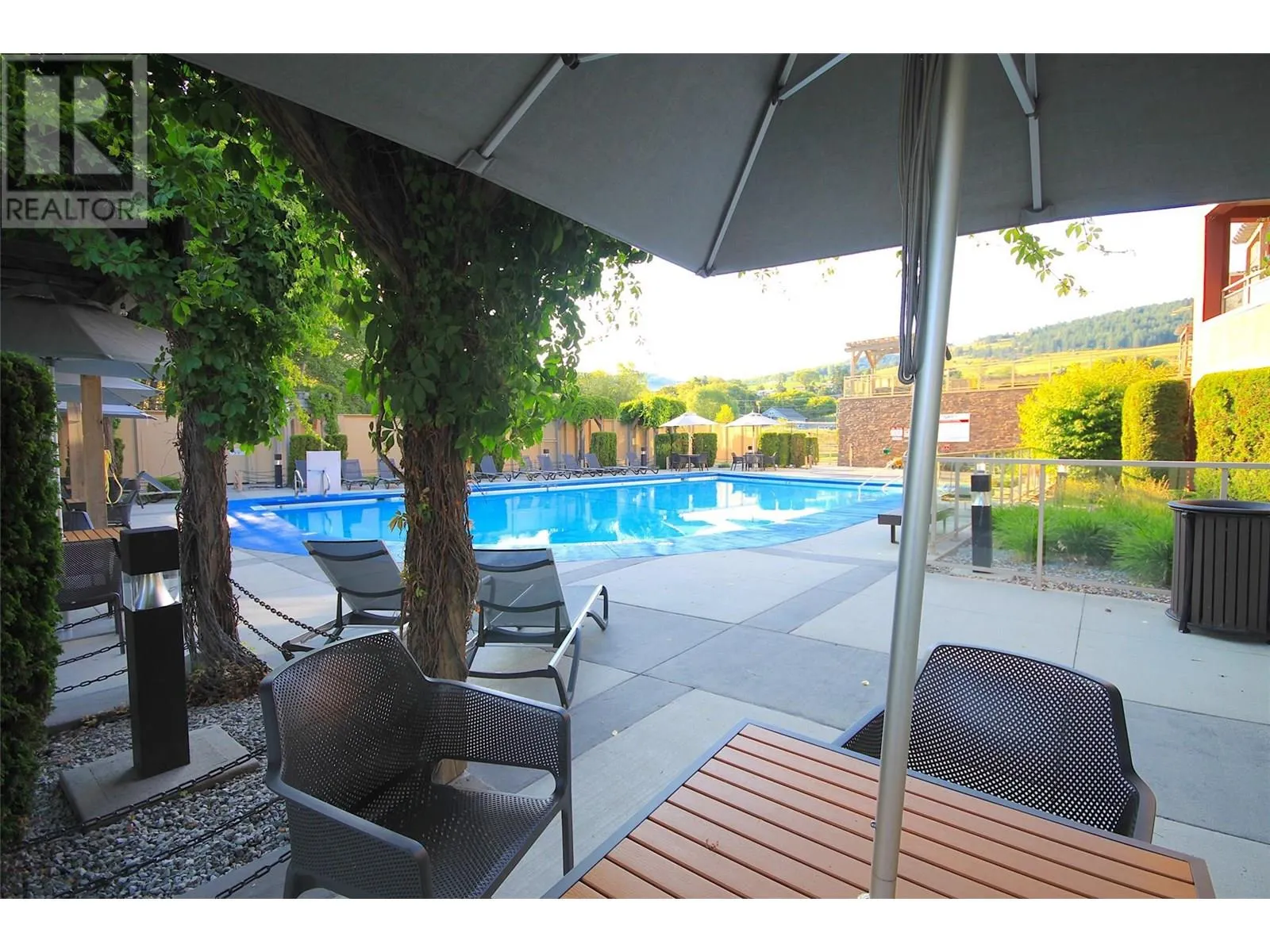 7343 Okanagan Landing Road Unit# 2204