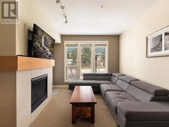 7343 Okanagan Landing Road Unit# 2204