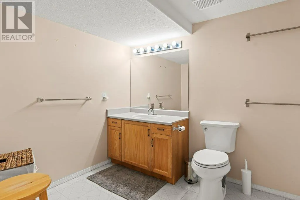 2675 Pine Avenue Unit# 14