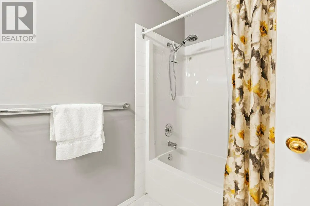 2675 Pine Avenue Unit# 14